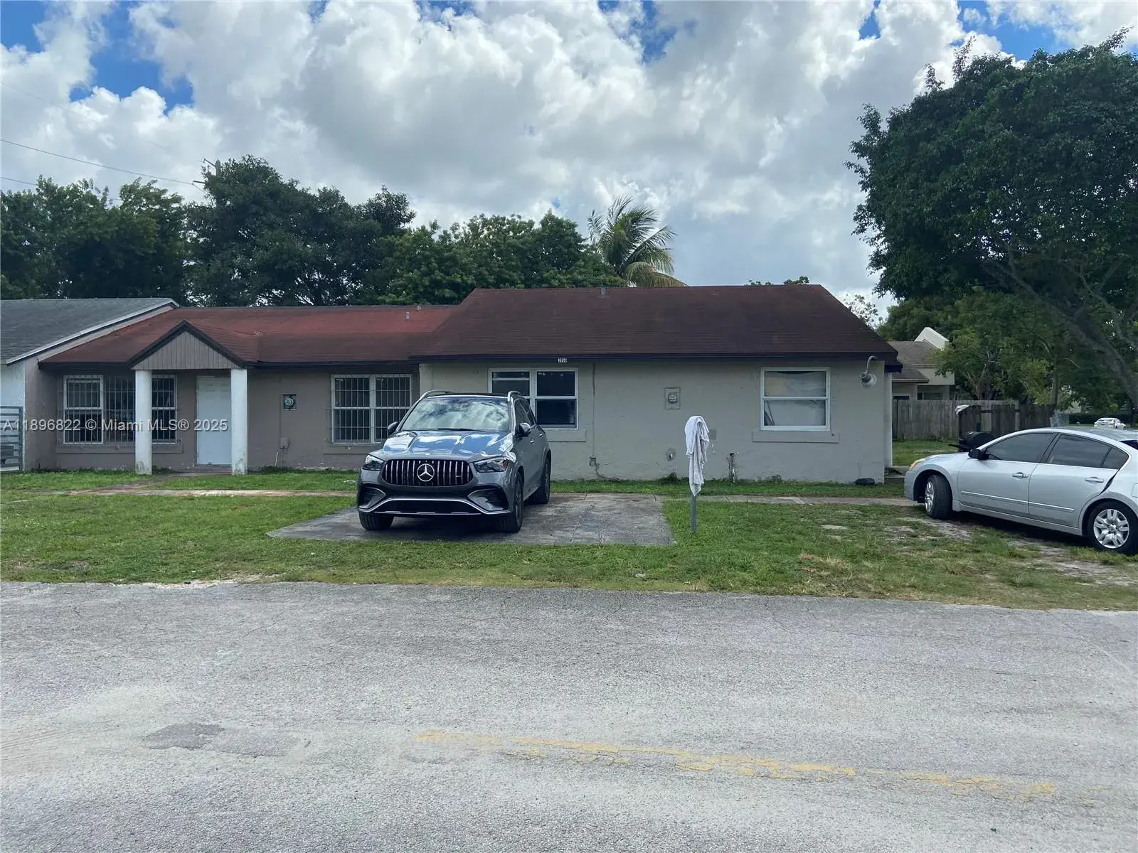 3956 NW 182nd Ln, Miami Gardens FL 33055