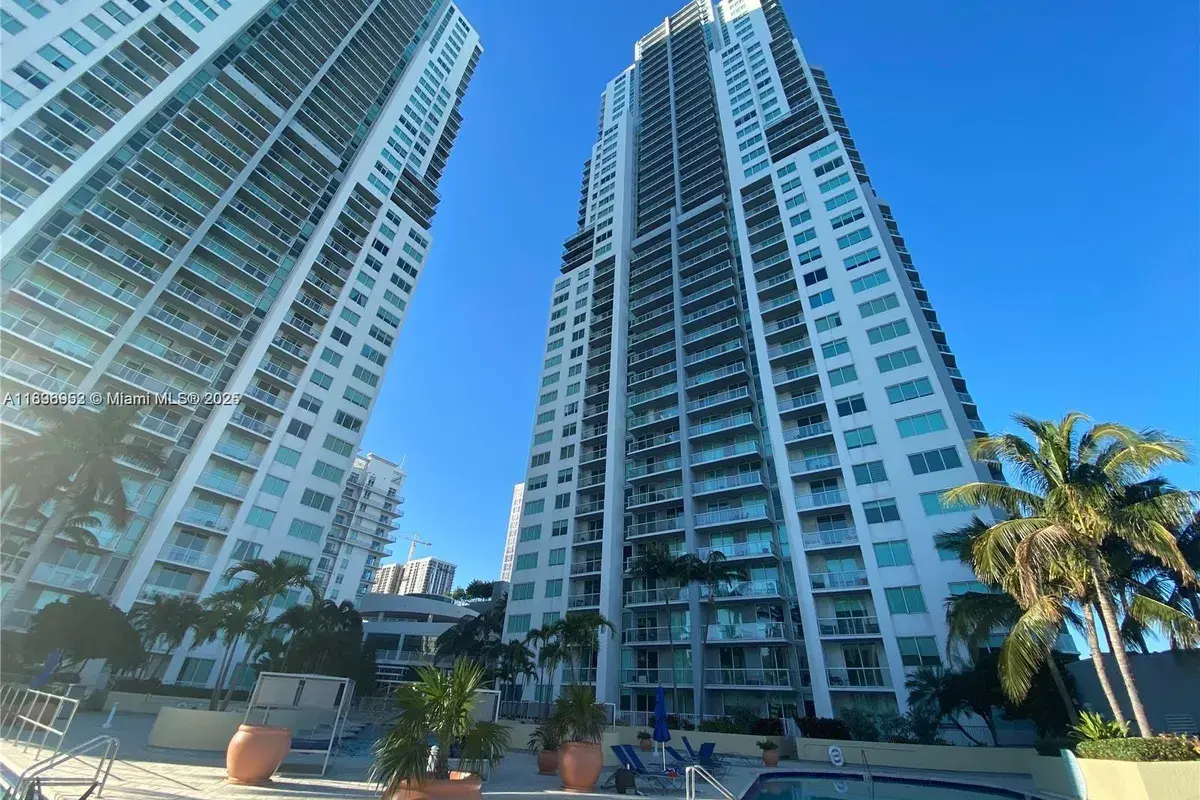 244 Biscayne Blvd # 3708, Miami FL 33132