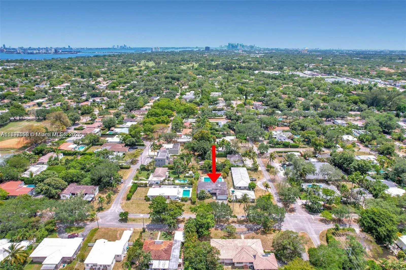 820 NE 115th St, Biscayne Park FL 33161