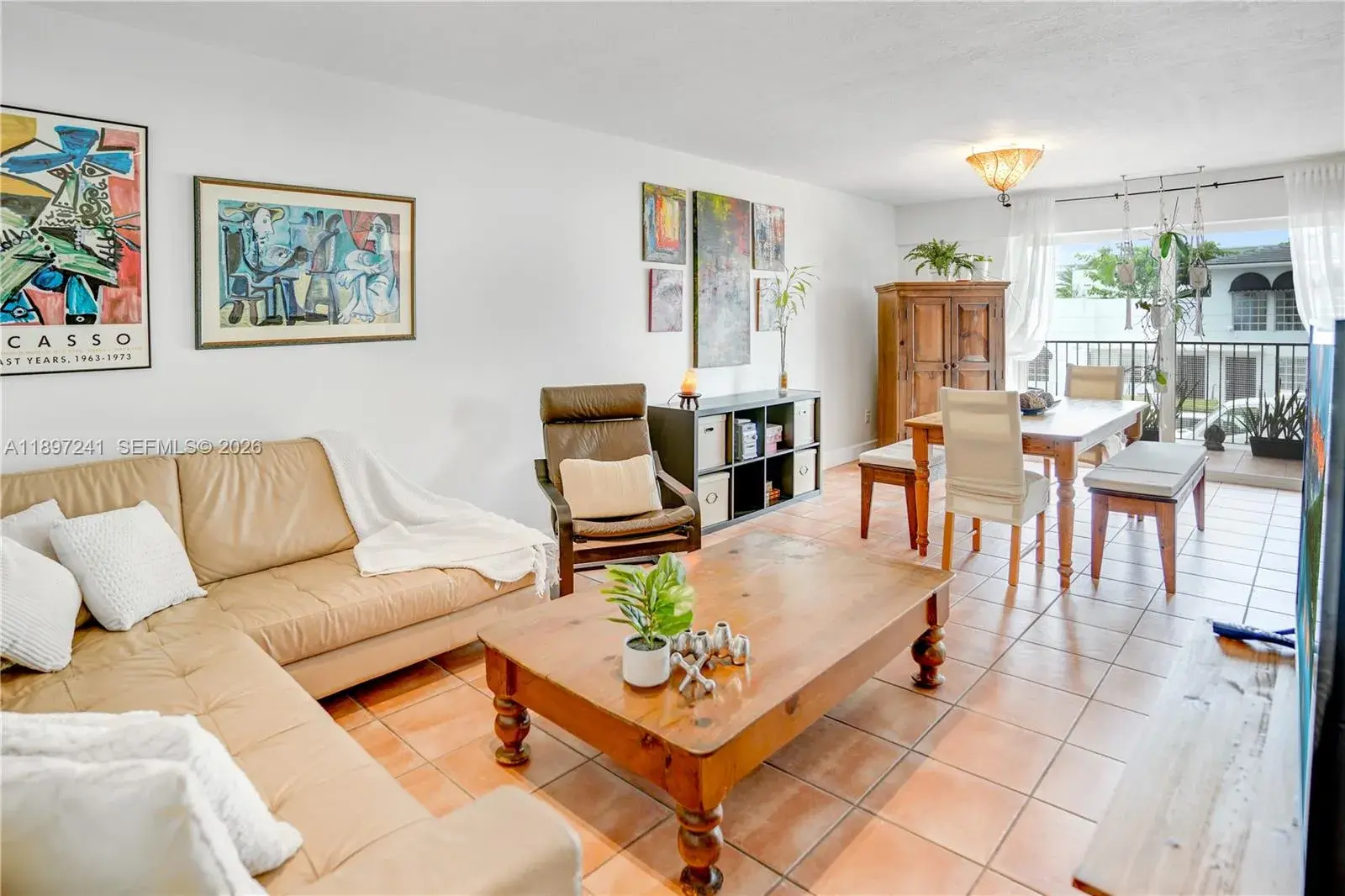 1 bedroom 1 bath Residential for sale at 1455 West Ave # 202, Miami Beach FL 33139
