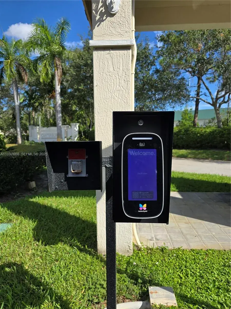2520 NW 4th St, Boynton Beach FL 33426