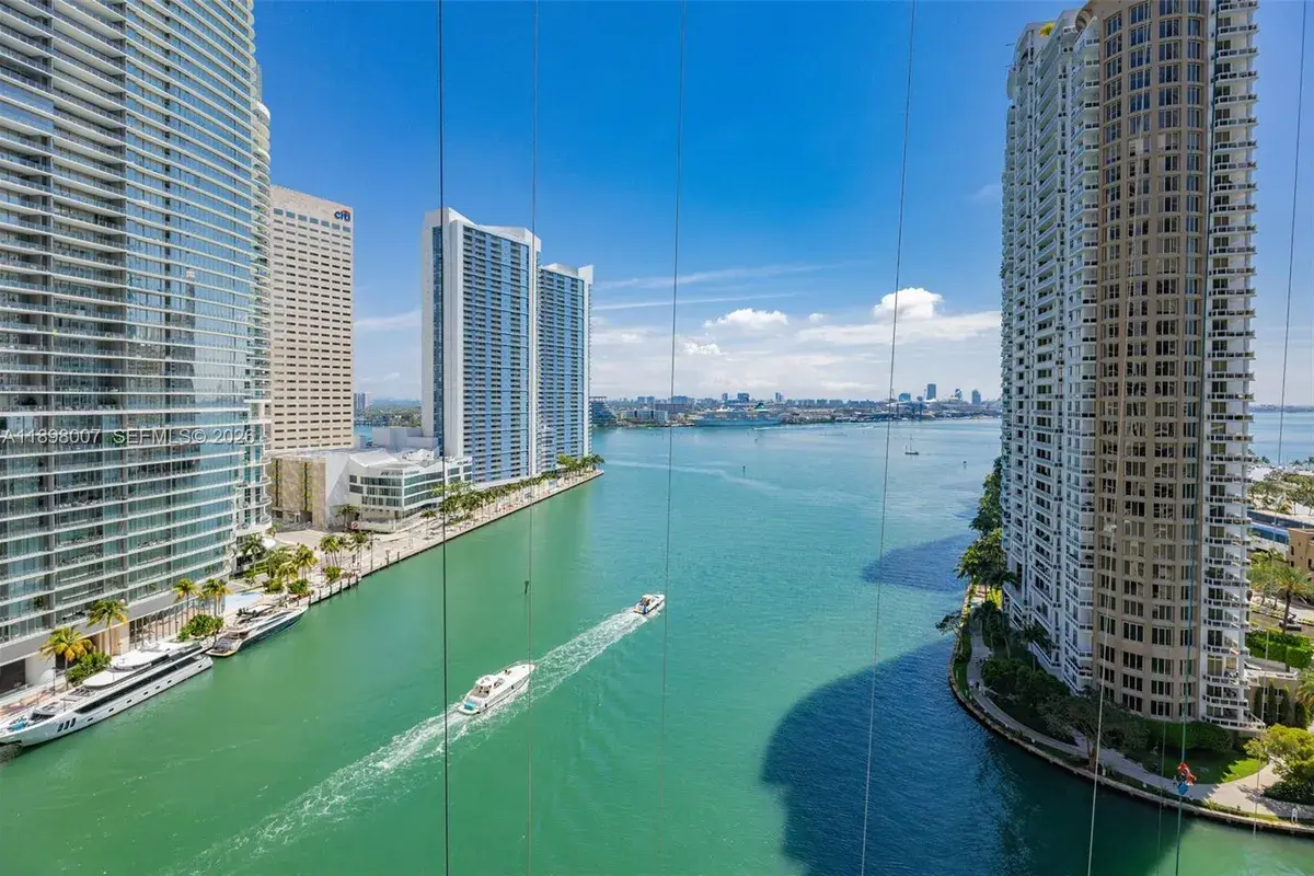 465 Brickell Ave # 1602, Miami FL 33131