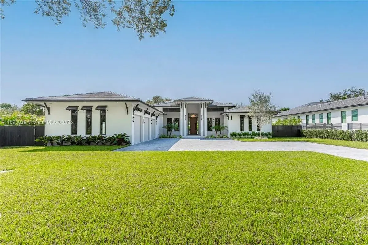5 bedroom 5 bath Residential for sale at 7110 SW 82 Ave, Miami FL 33143