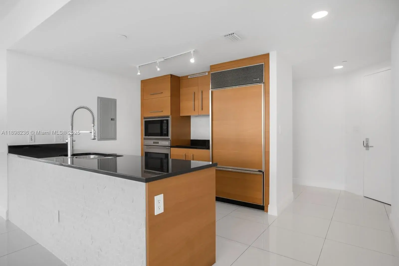465 Brickell Ave # 5002, Miami FL 33131