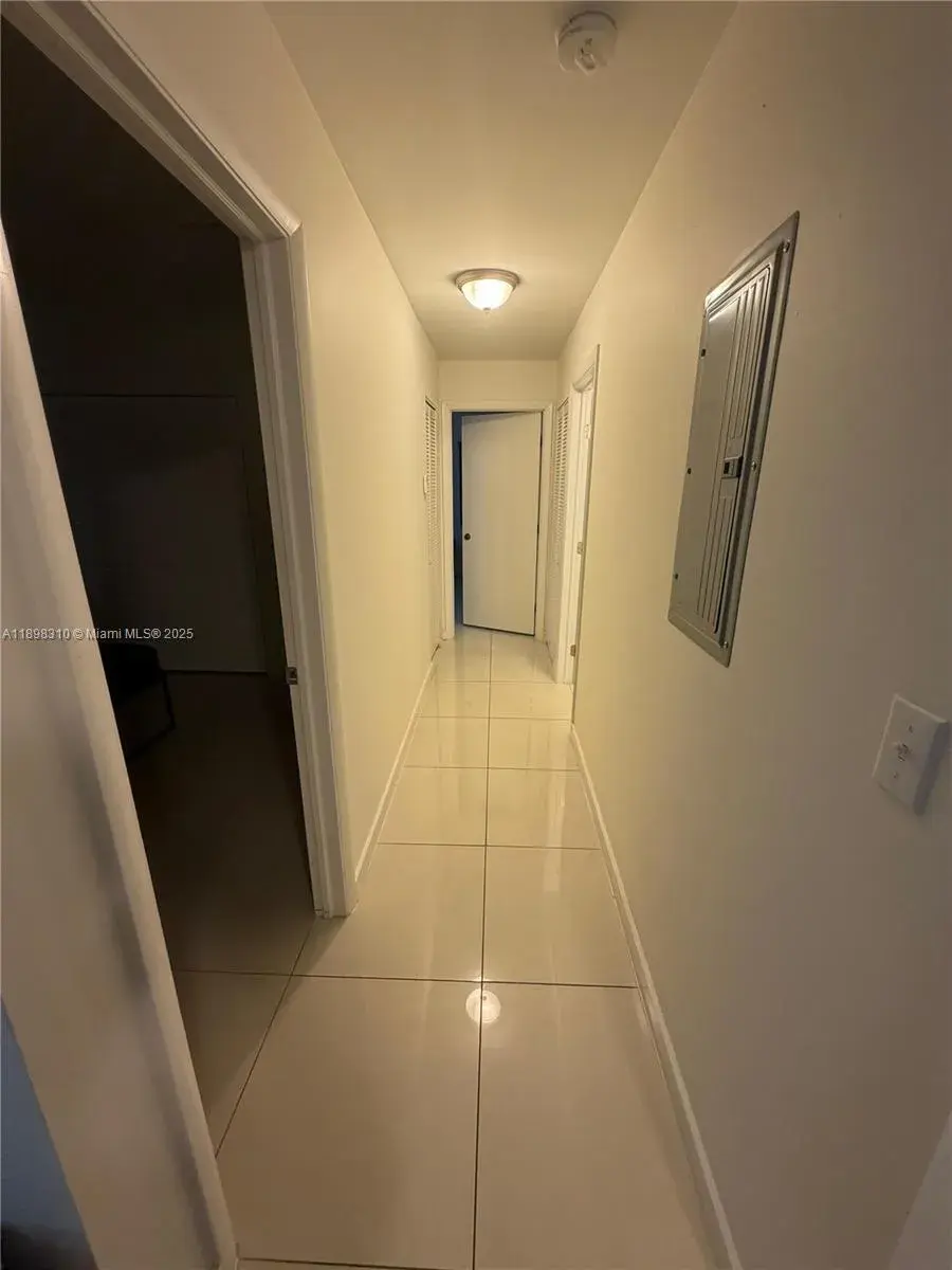 1132 NW 38th St # 1, Miami FL 33127