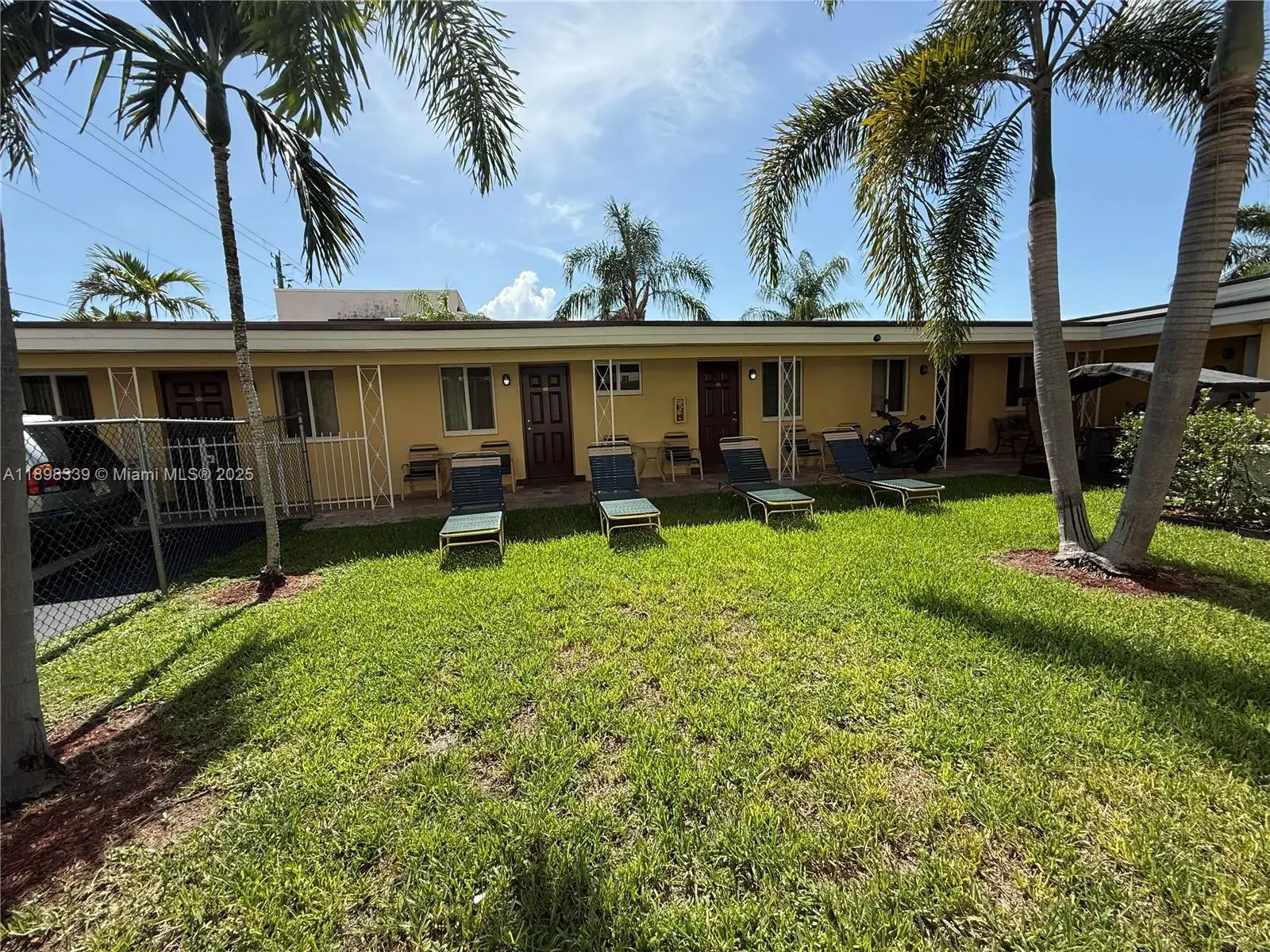 Commercial Sale for sale at 1743 Rodman St, Hollywood FL 33020