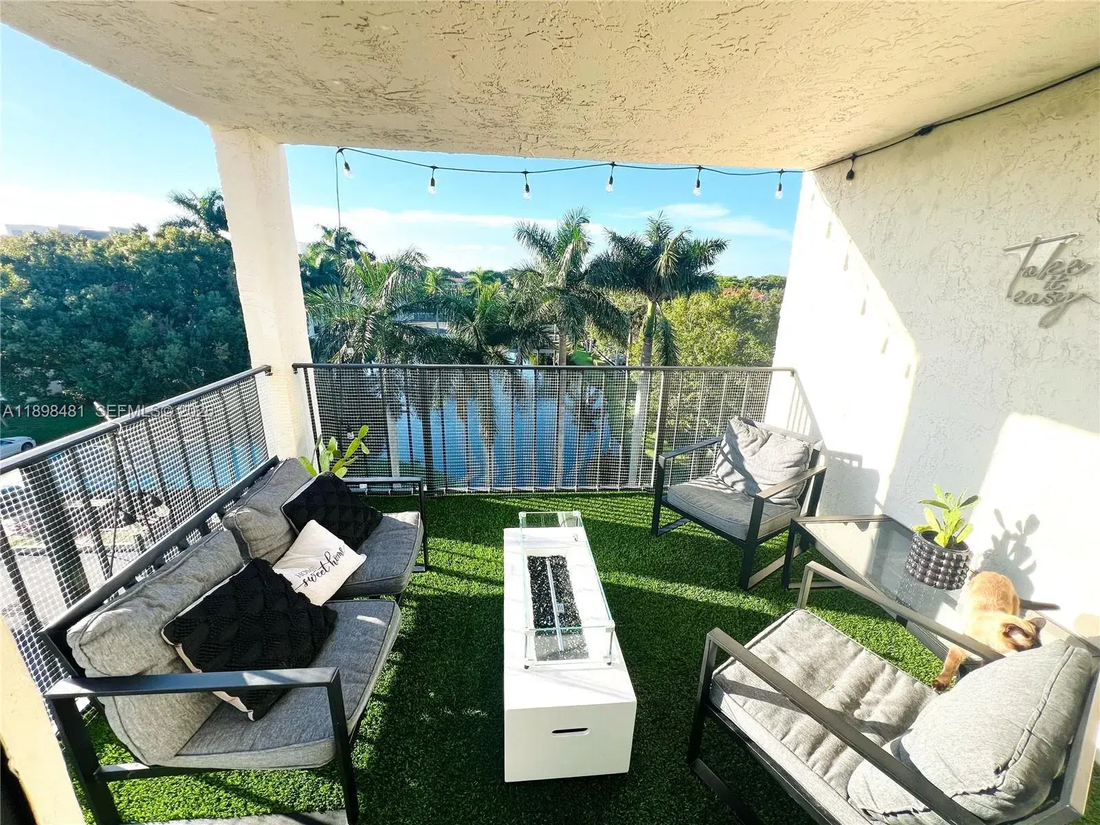 2 bedroom 2 bath Residential for sale at 6190 Woodlands Blvd # 517, Tamarac FL 33319