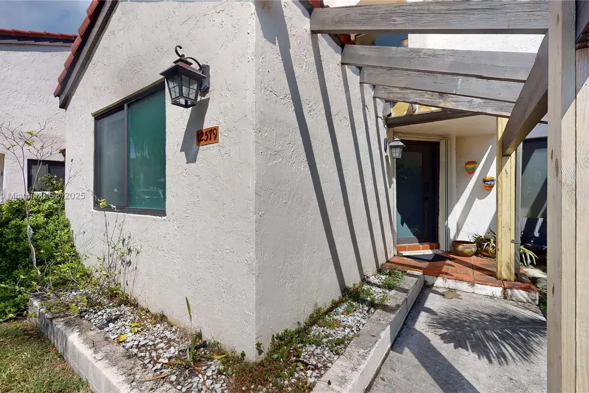 12379 SW 94th Ter, Miami FL 33186