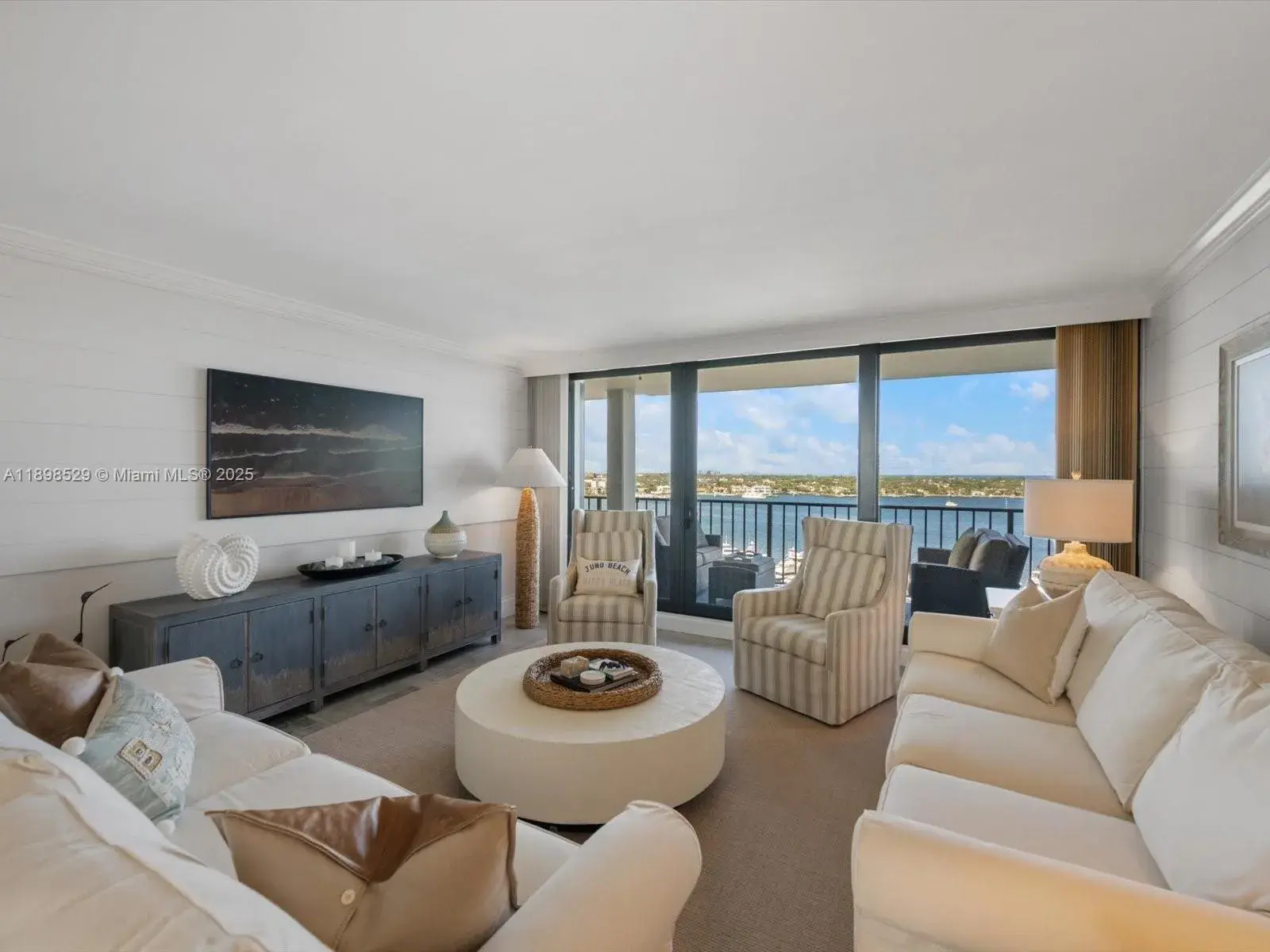 136 Lakeshore Dr # 13, North Palm Beach FL 33408