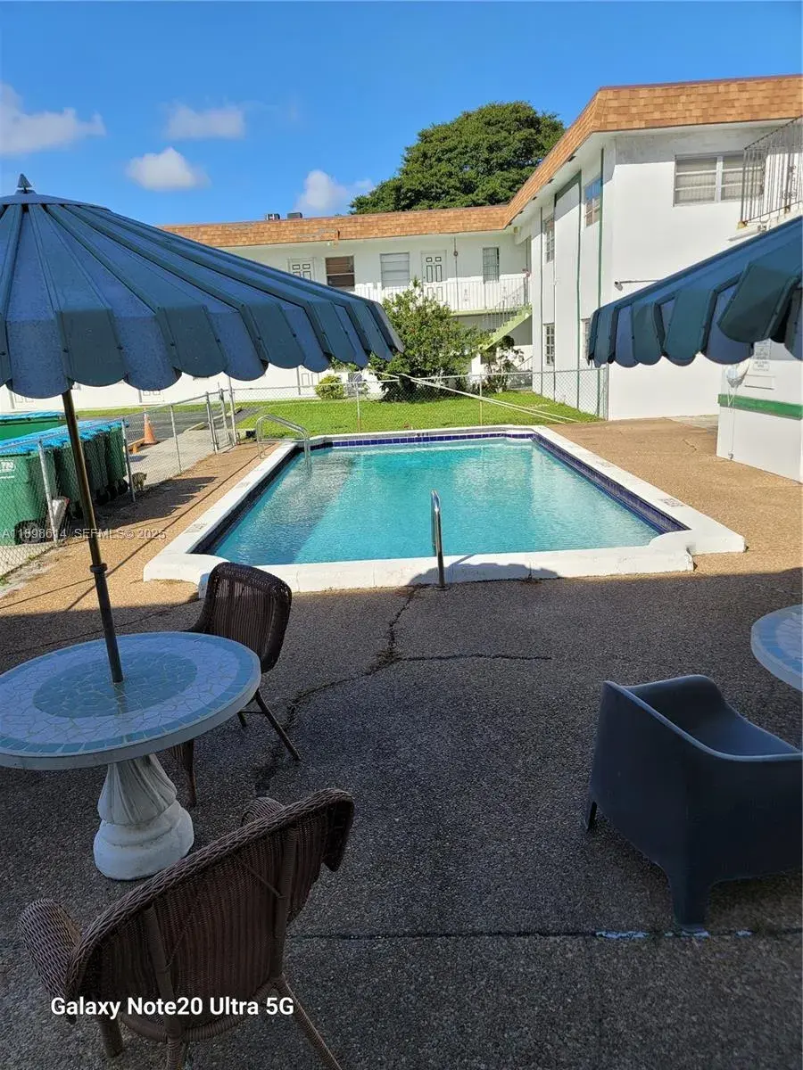 1 bedroom 1 bath Residential for sale at 2219 Polk St # 5A, Hollywood FL 33020