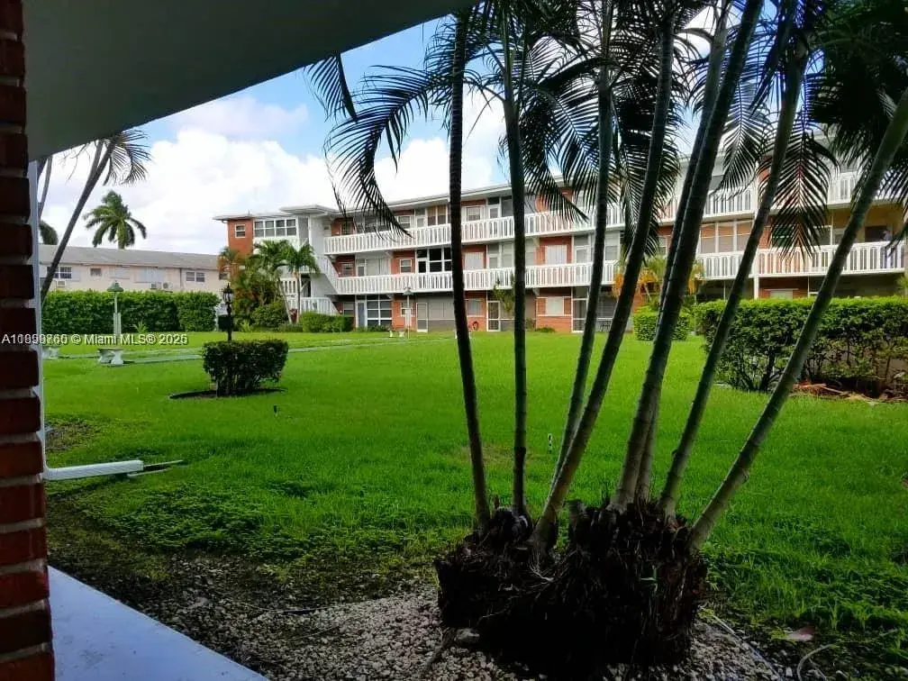 141 NE 10th Ave # 23A, Hallandale Beach FL 33009