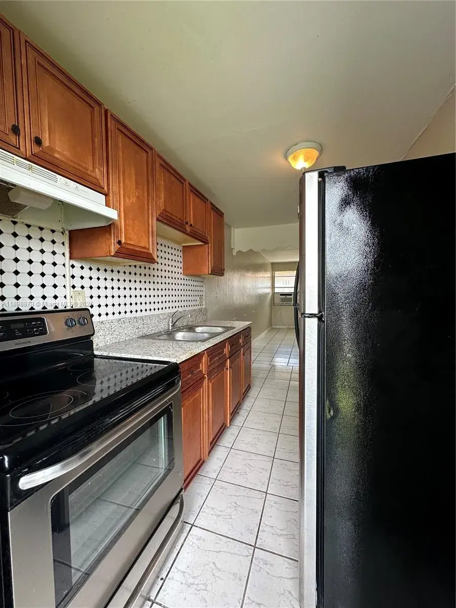 5797 Flagler St # 2, Hollywood FL 33023