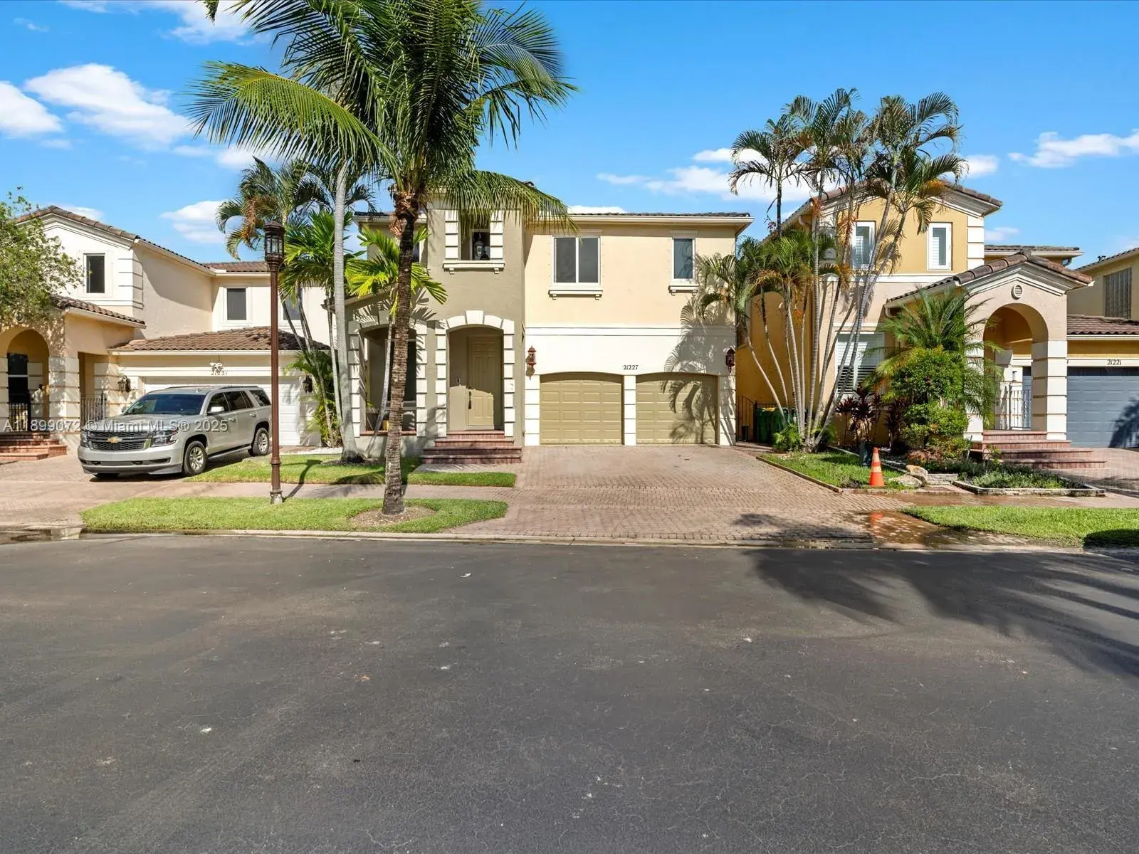 21227 NE 31st Pl # 21227, Aventura FL 33180