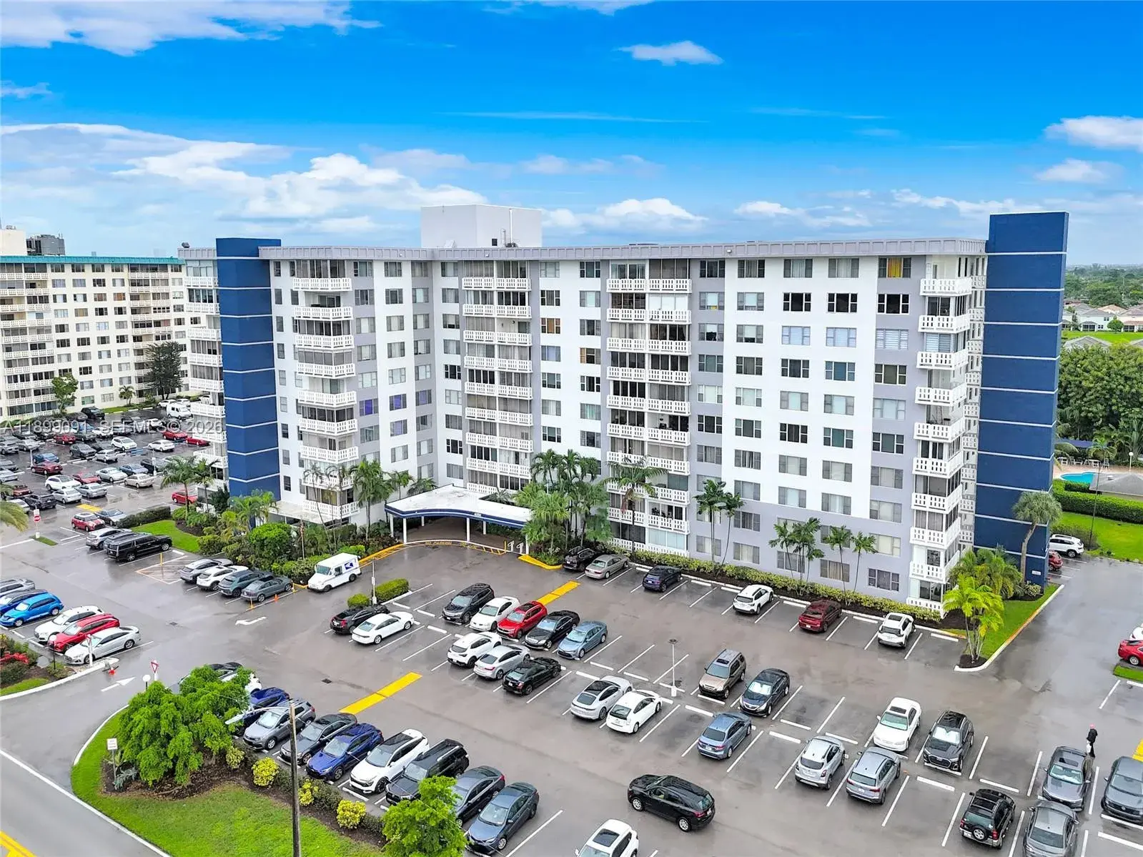 2 bedroom 2 bath Residential for sale at 4350 Hillcrest Dr # 314, Hollywood FL 33021