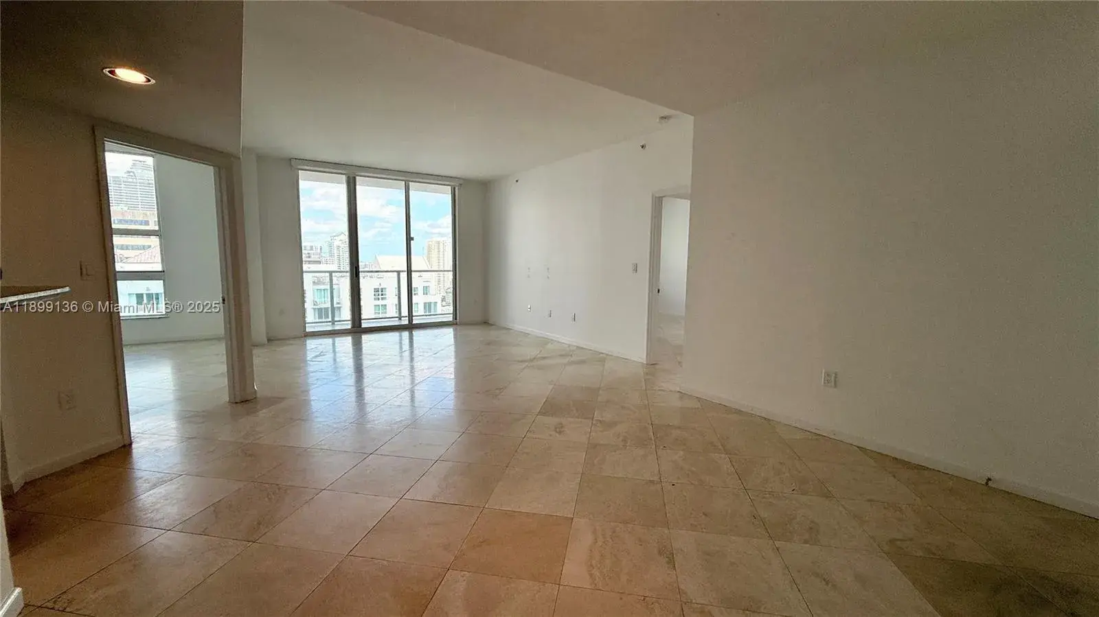 1155 Brickell Bay Dr, Miami FL 33131