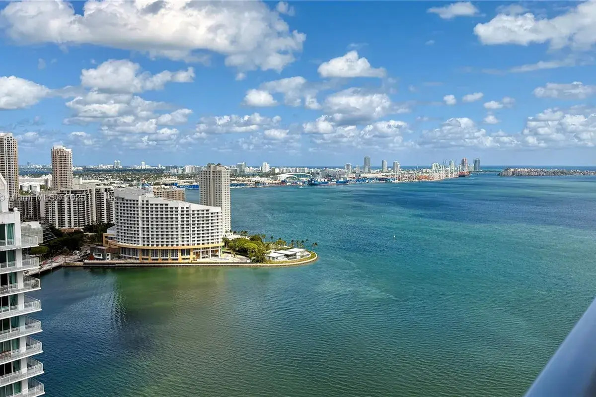1155 Brickell Bay Dr, Miami FL 33131