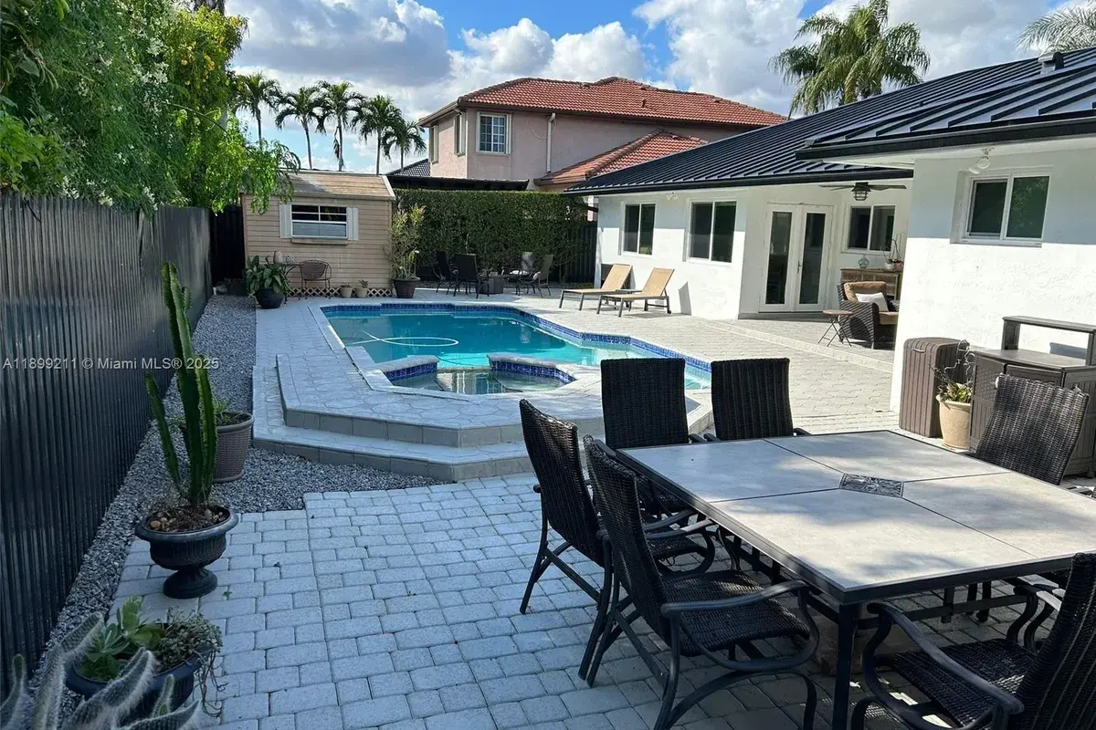 15444 SW 114th St, Miami FL 33196
