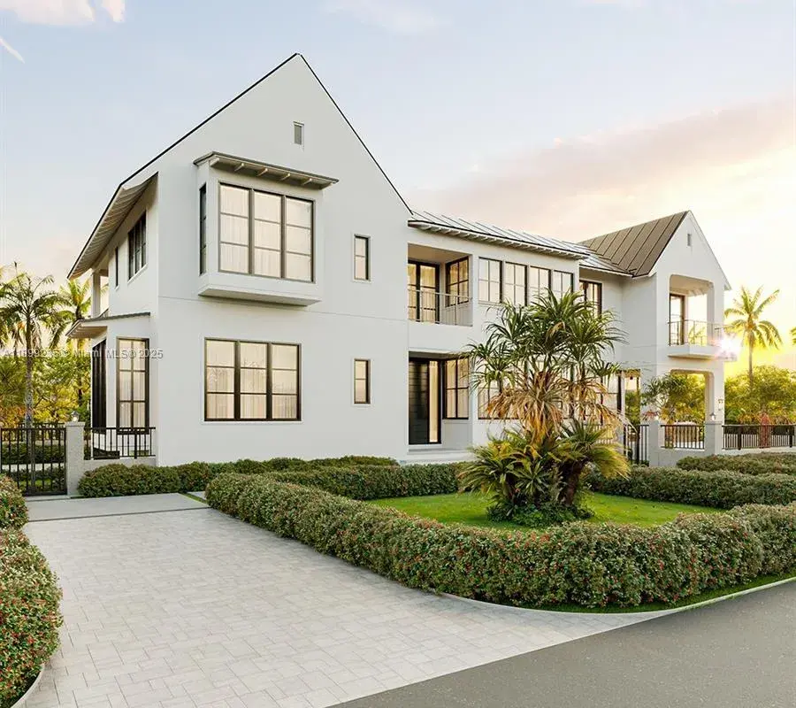 5262 La Gorce Dr, Miami Beach FL 33140