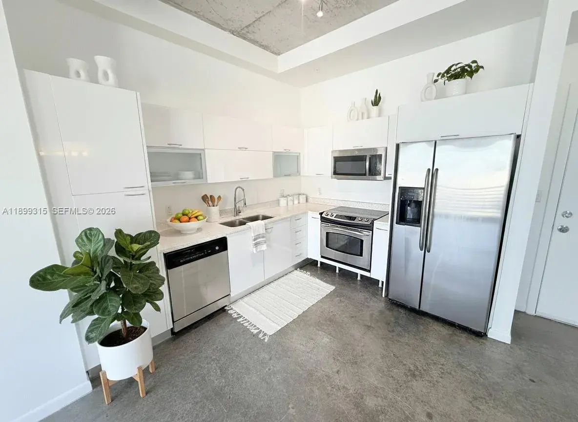 133 NE 2nd Ave # 1209, Miami FL 33132