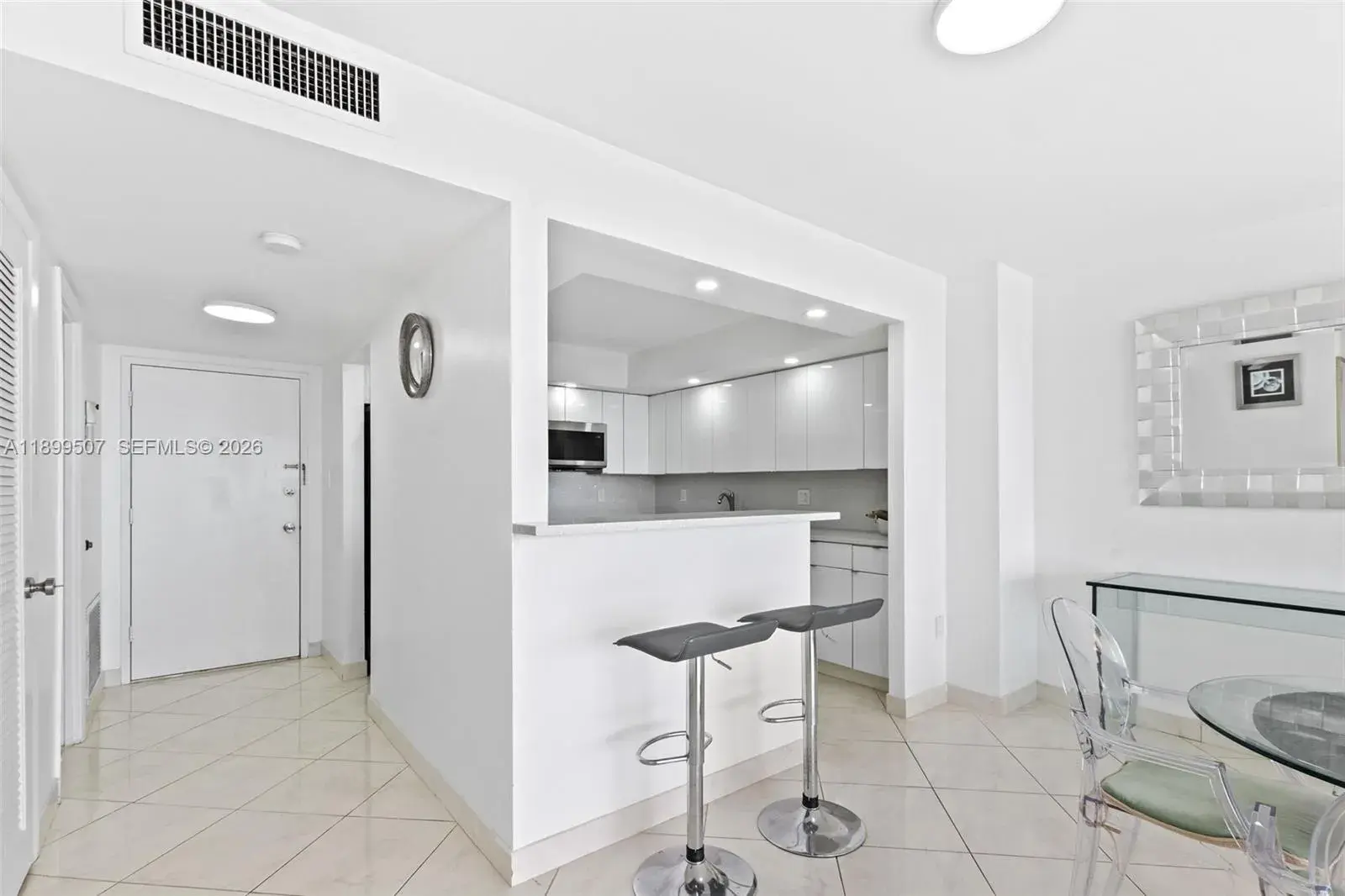 1 bedroom 1 bath Residential for sale at 18021 Biscayne Blvd # 1003, Aventura FL 33160