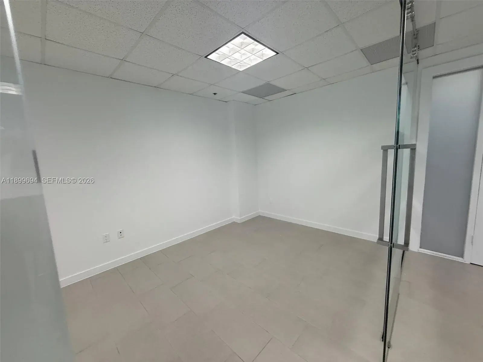 150 SE 2nd Ave # 208, Miami FL 33131