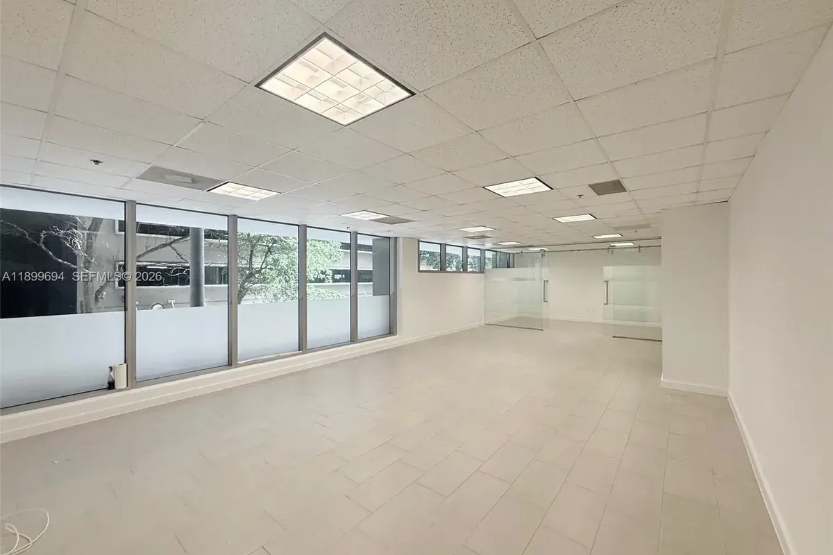150 SE 2nd Ave # 208, Miami FL 33131