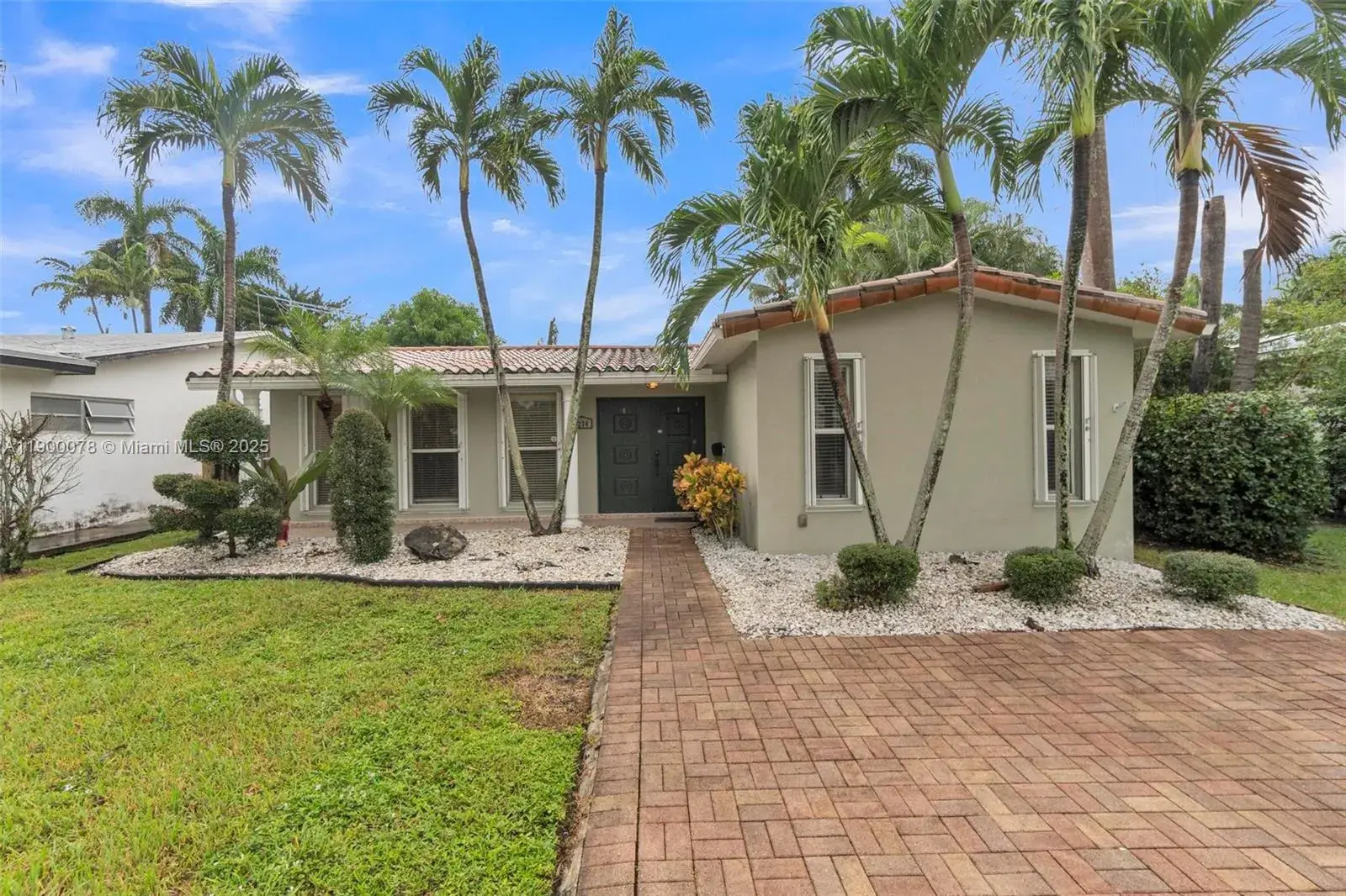 4 bedroom 2 bath Residential for sale at 1234 Buchanan St, Hollywood FL 33019