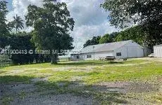 12181 Everglades St, Canal Point FL 33438