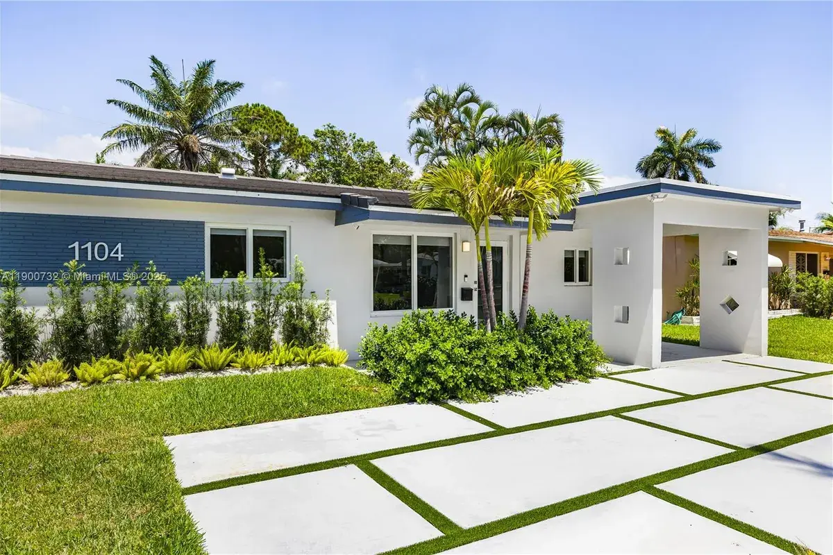 1104 N 13th Ter, Hollywood FL 33019