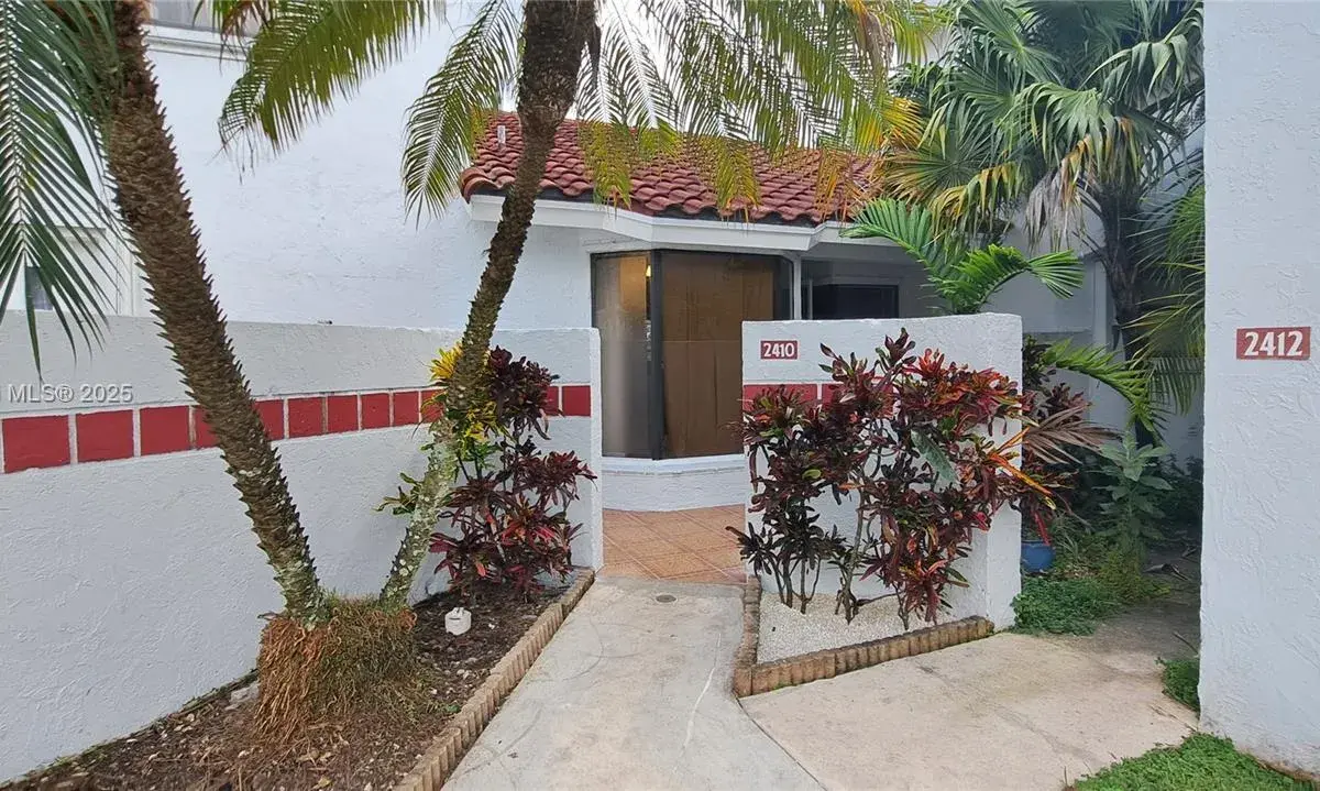 2410 San Remo Cir, Homestead FL 33035
