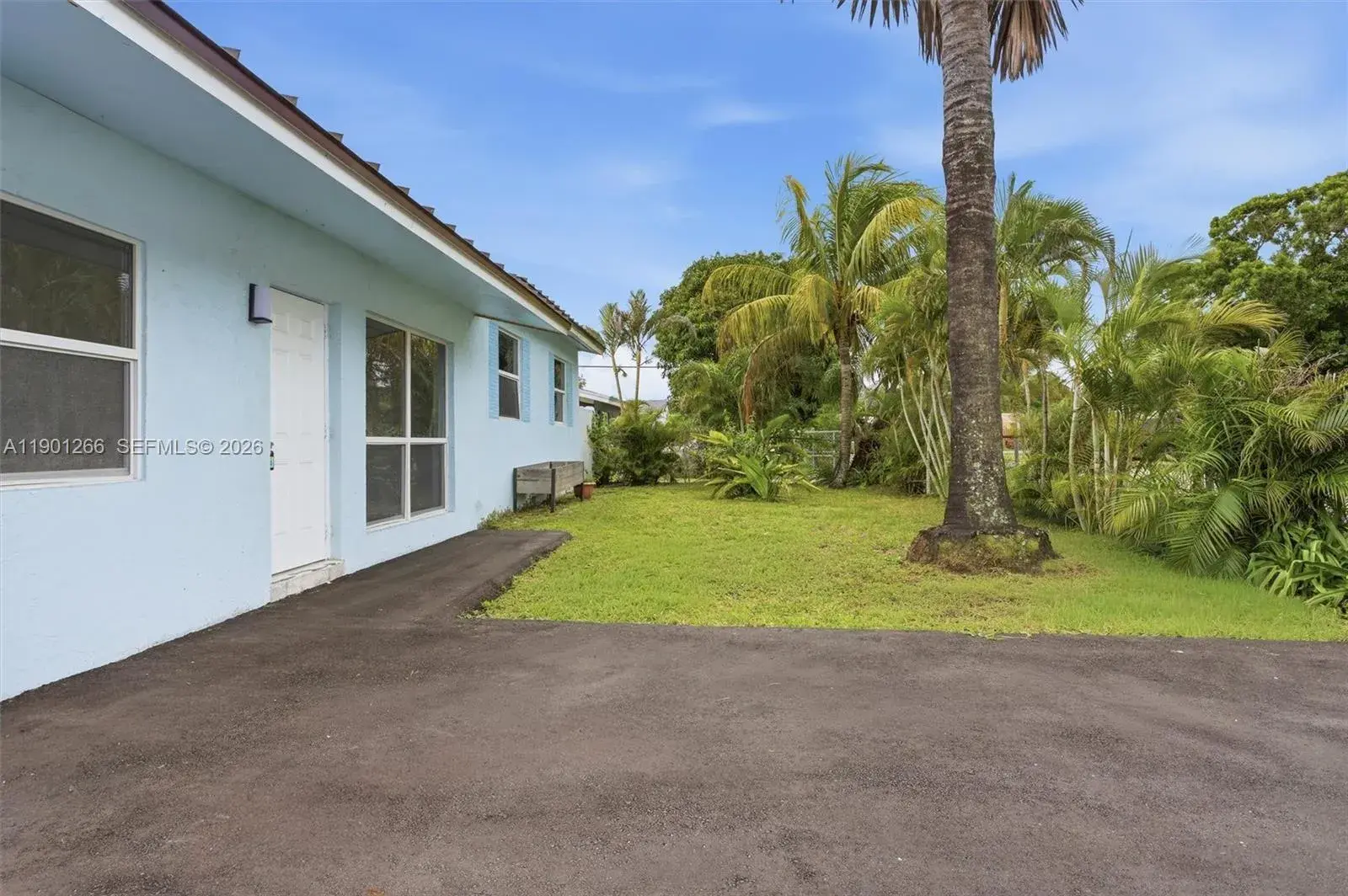 2280 SW 43rd Ave # 1, Fort Lauderdale FL 33317