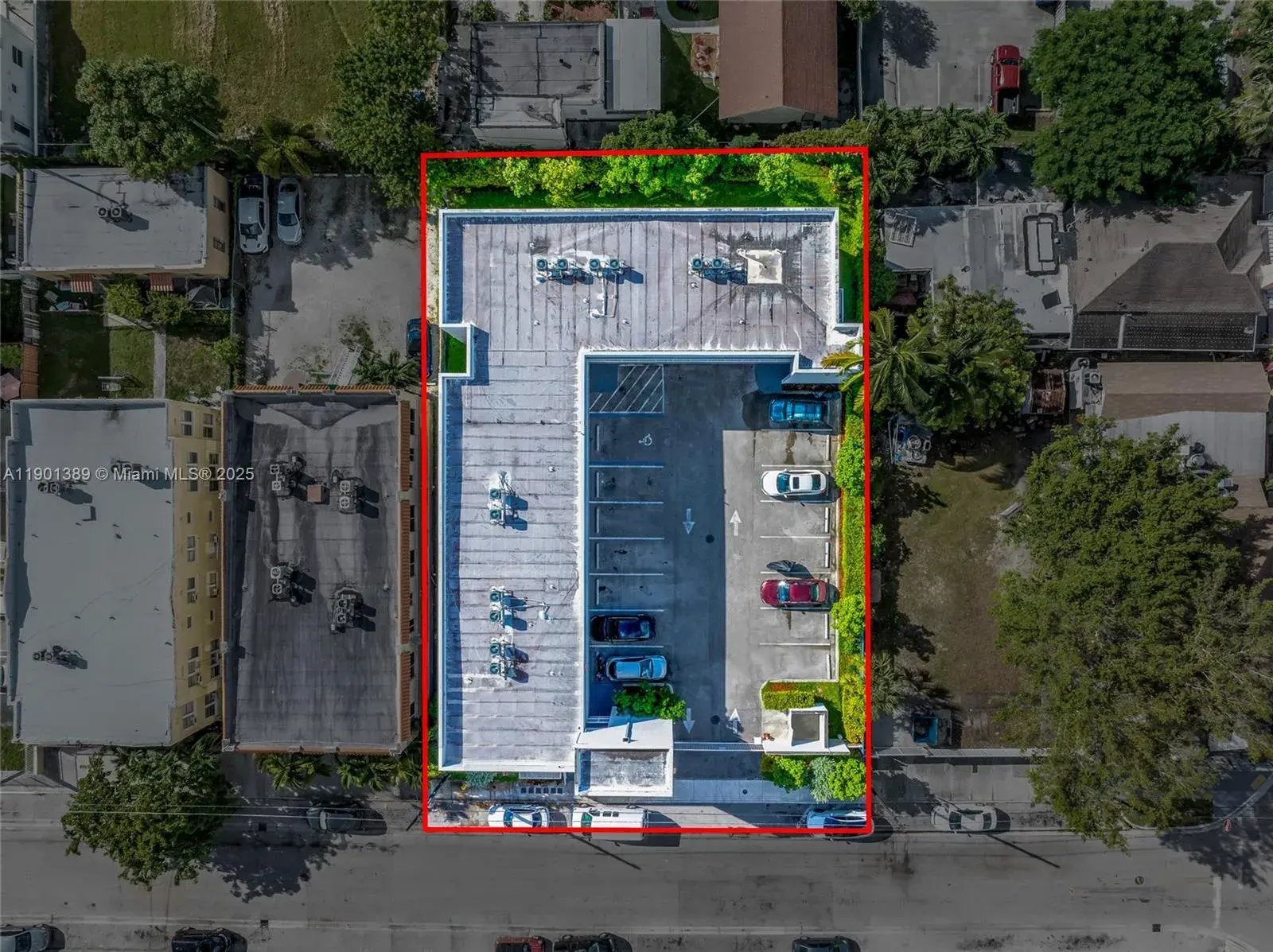 750 SW 2nd St, Miami FL 33130