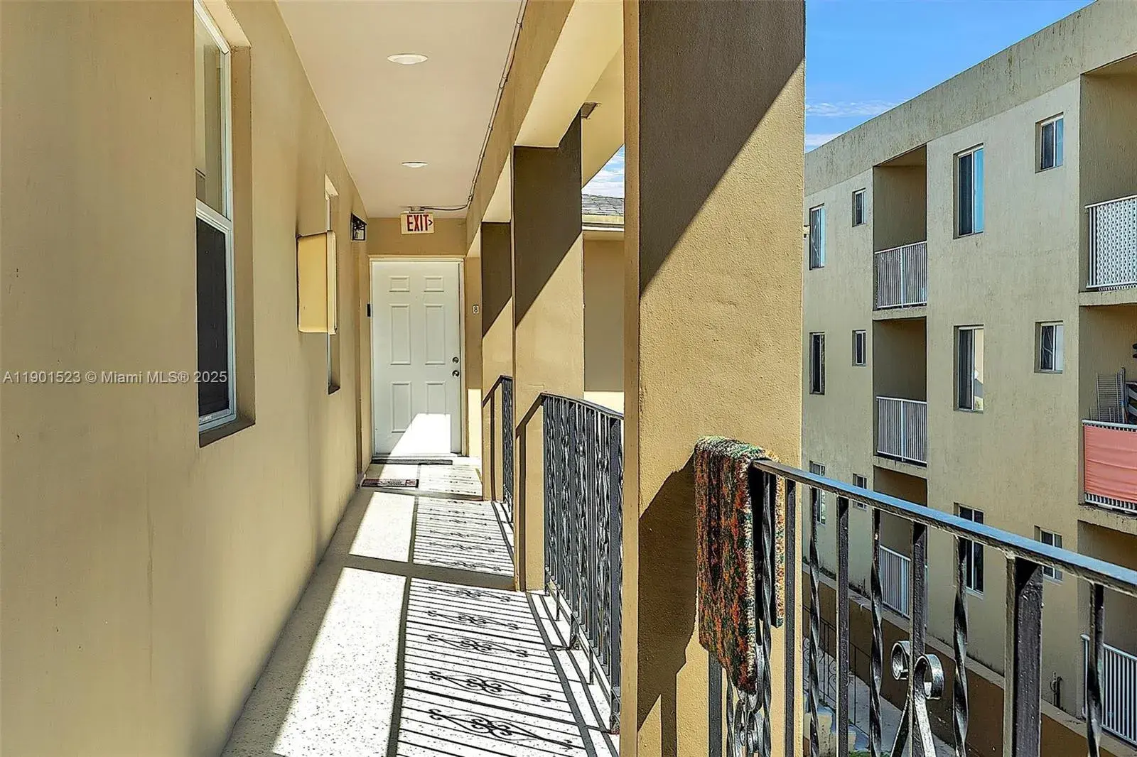 225 SW 18th Ave, Miami FL 33135
