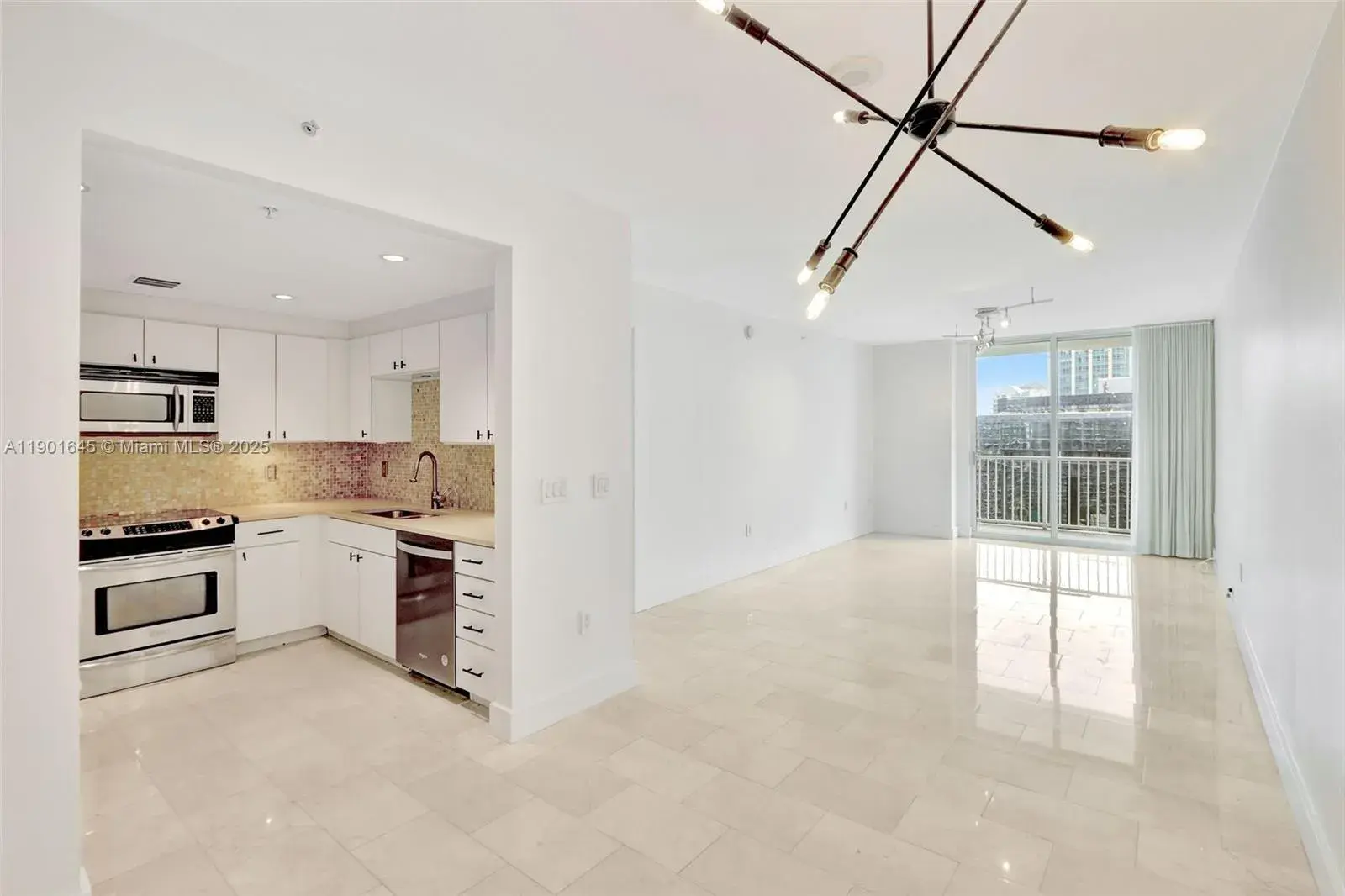 2 bedroom 2 bath Residential for sale at 1250 S Miami Ave # 2206, Miami FL 33130