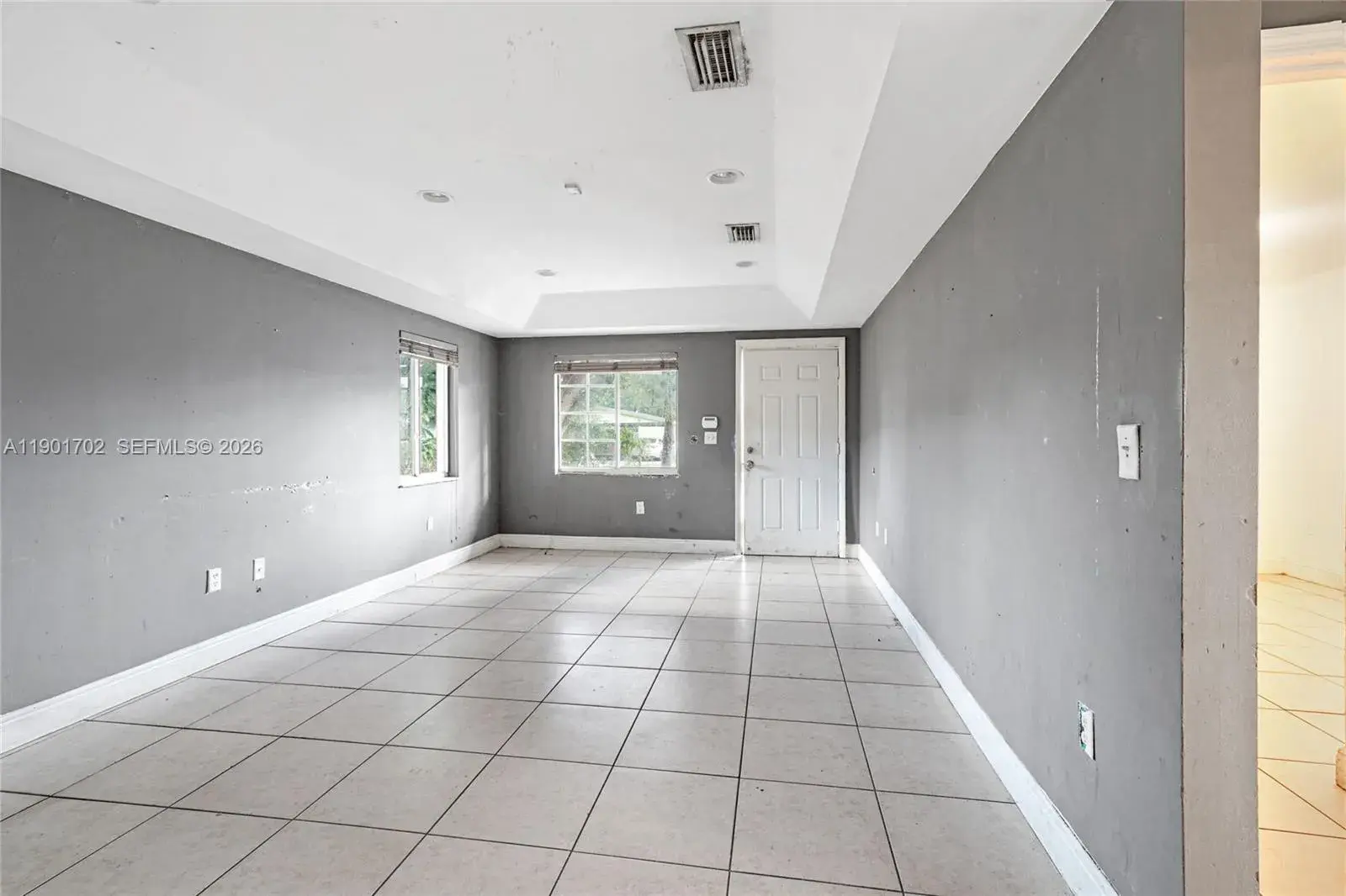 2951 NW 57th St, Miami FL 33142