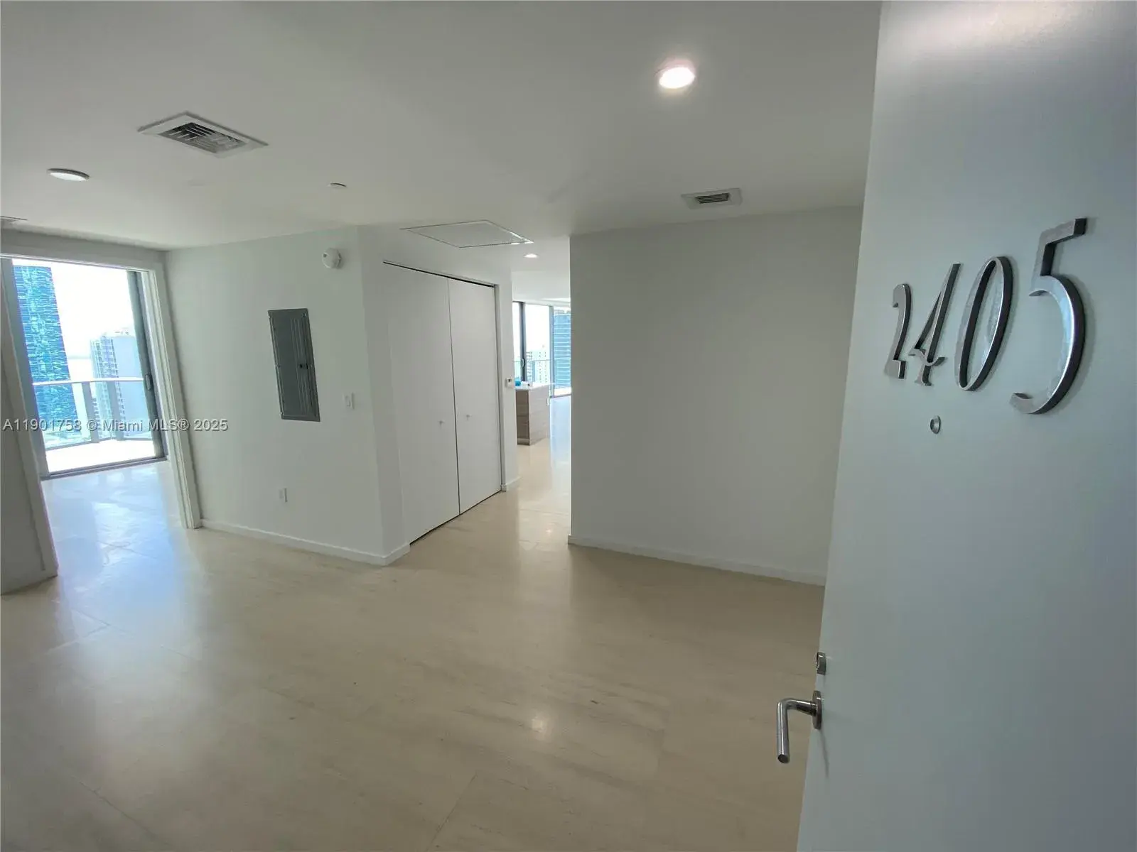 1300 S Miami Ave # 2405, Miami FL 33131