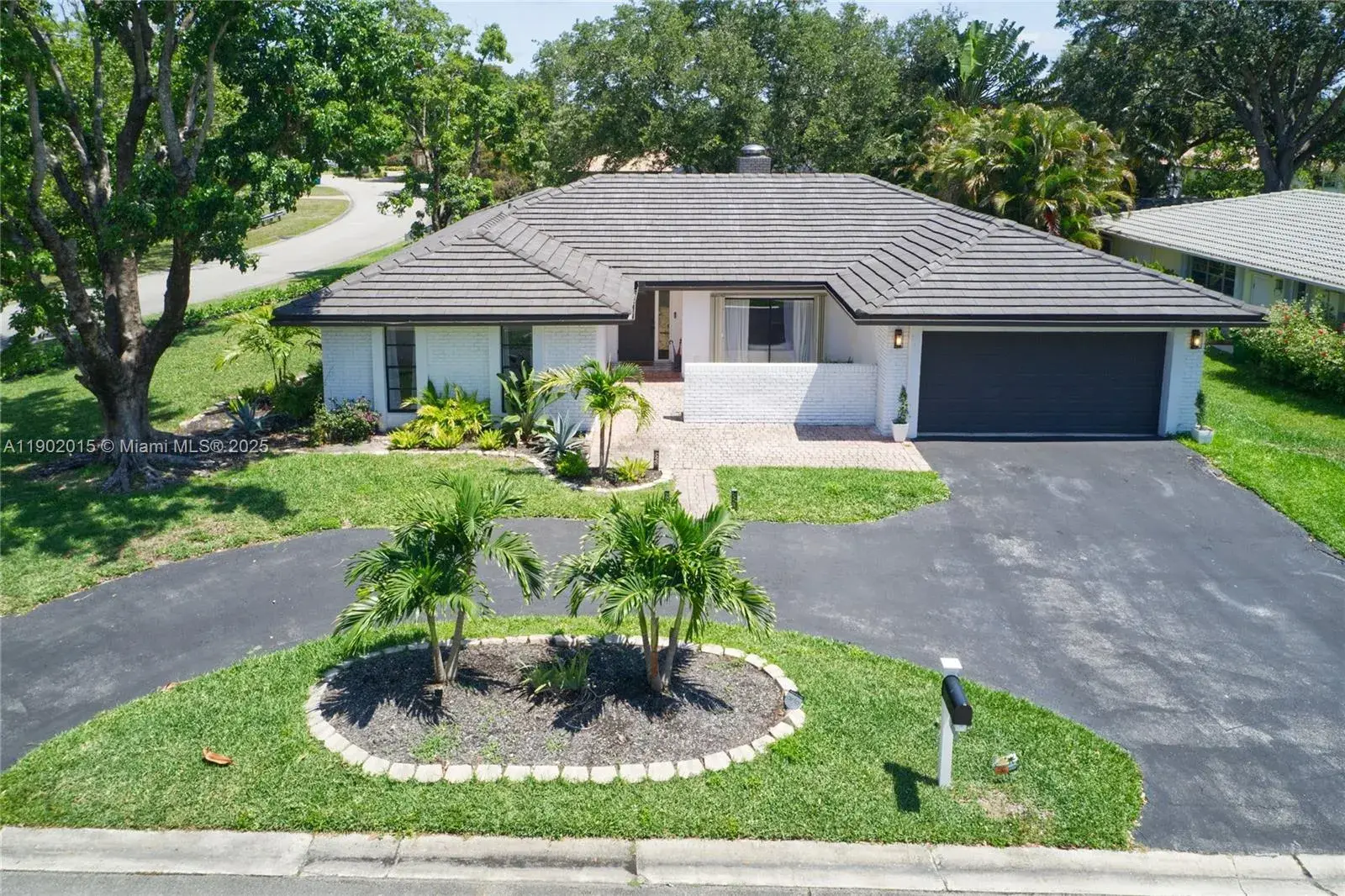 4 bedroom 2 bath Residential for sale at 10395 NW 42nd Dr, Coral Springs FL 33065