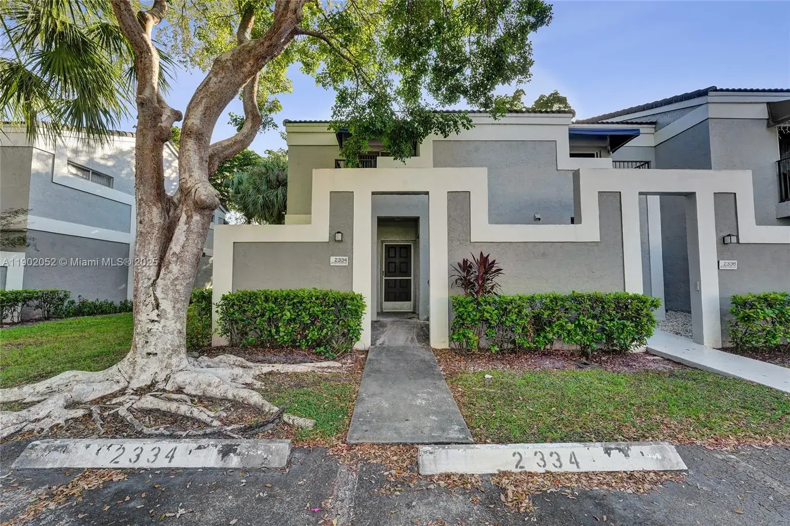 2 bedroom 2 bath Residential for sale at 2334 SW 82nd Ter, North Lauderdale FL 33068