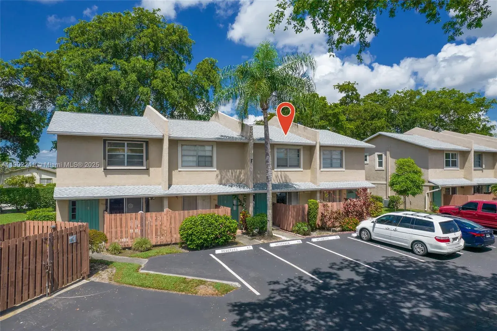 2 bedroom 1 bath Residential for sale at 802 Banks Rd, Coconut Creek FL 33063