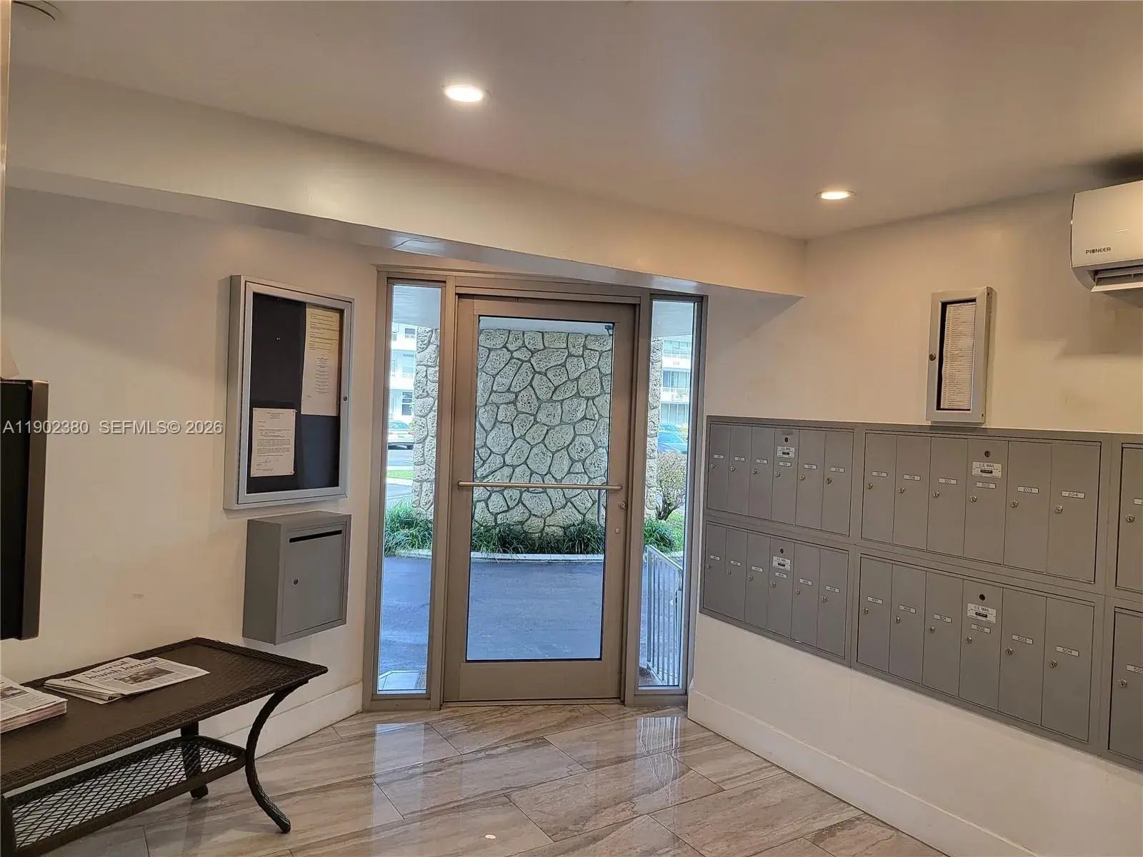 3181 S Ocean Dr # 306, Hallandale Beach FL 33009