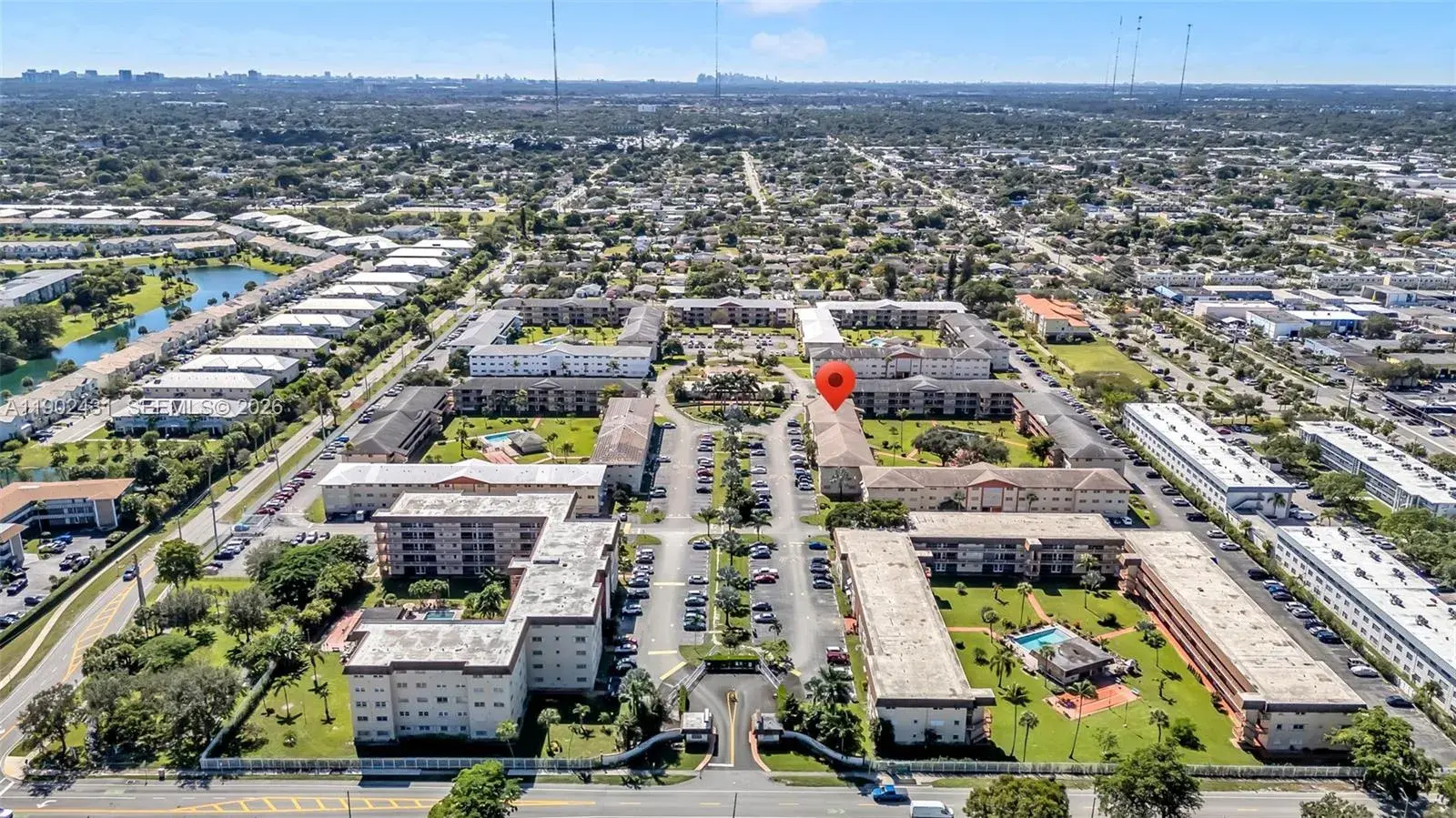 1 bedroom 1 bath Residential for sale at 5300 Washington St # H137, Hollywood FL 33021