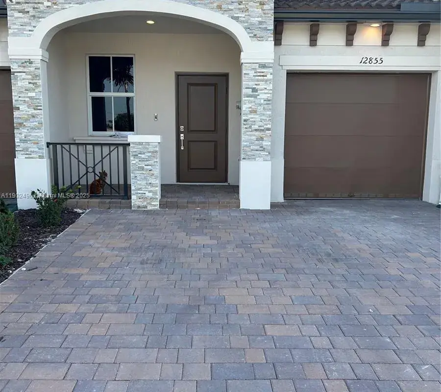 12865 NW 24th Ave, Miami FL 33167