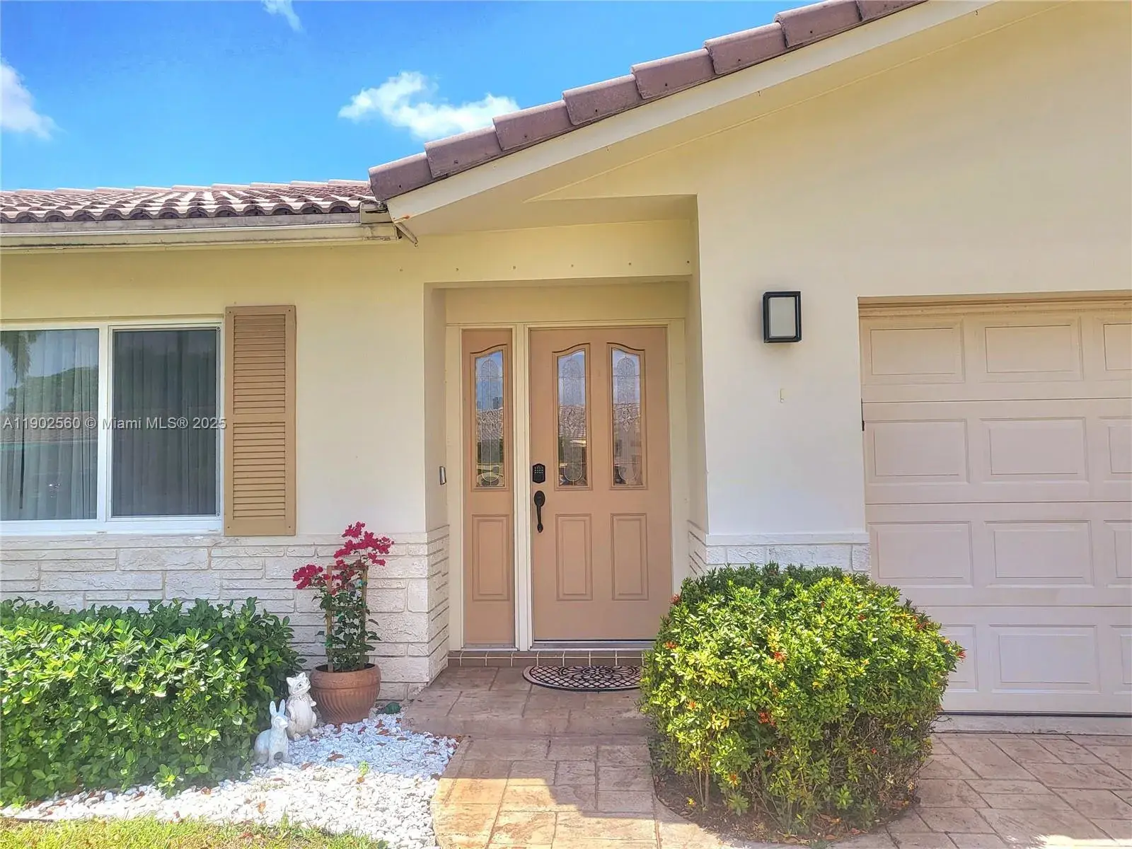 8 Tam O Shanter Ln, Boca Raton FL 33431