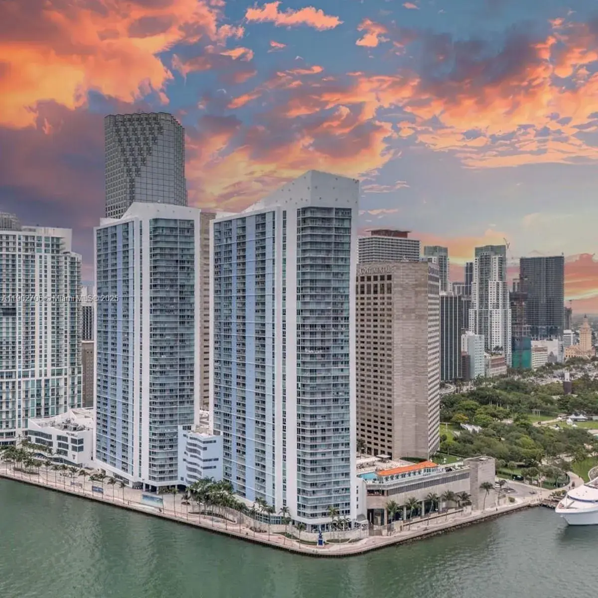 2 bedroom 2 bath Residential for sale at 335 S Biscayne Blvd # 2200, Miami FL 33131