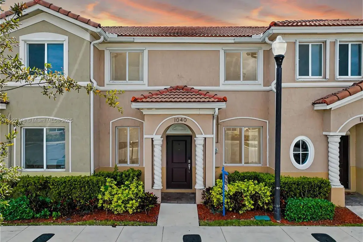 1040 SE 24th Ave, Homestead FL 33035