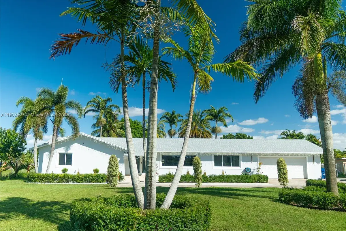 19245 SW 188th St, Miami FL 33187