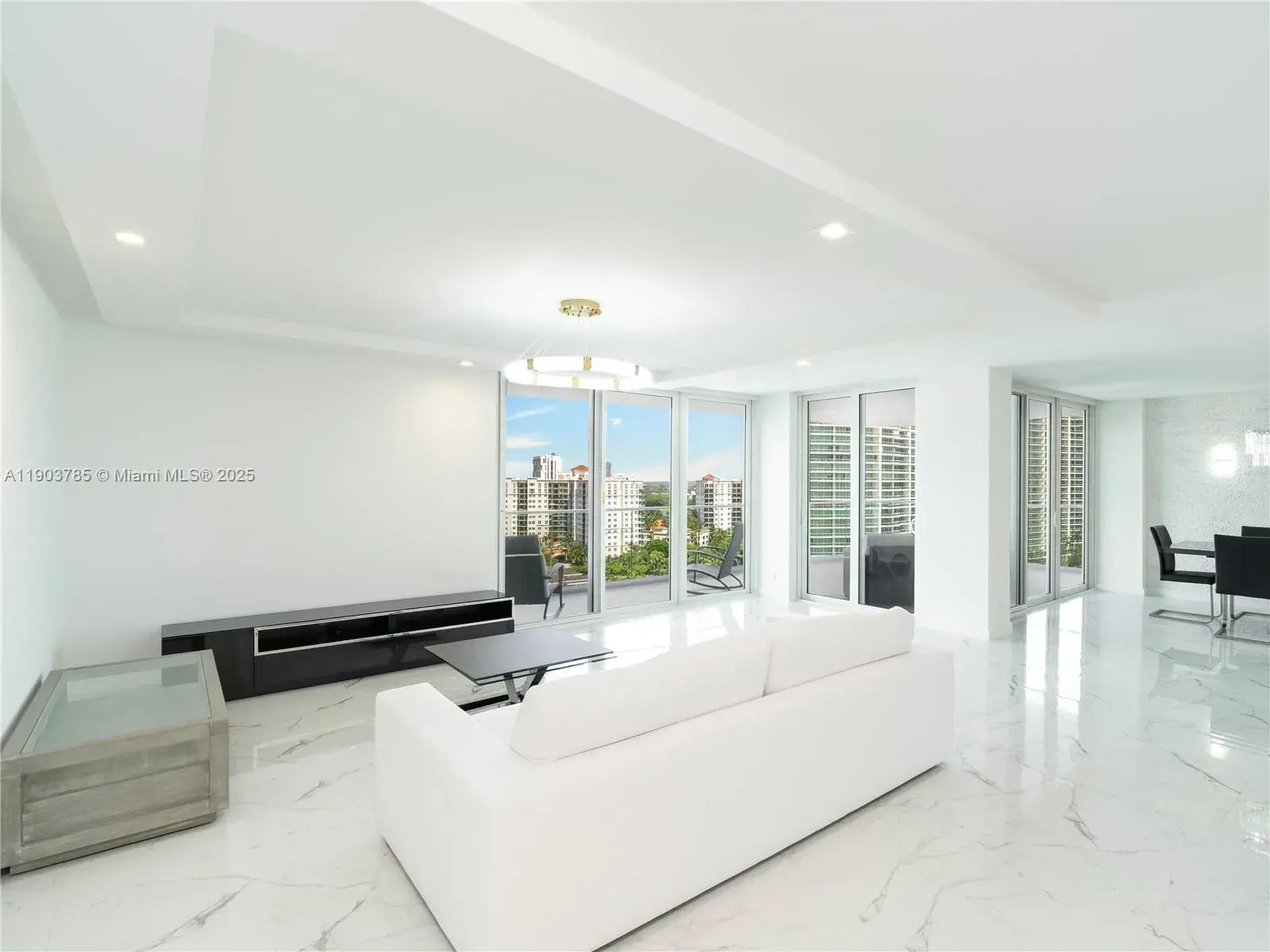 19707 Turnberry Way # 18K, Aventura FL 33180