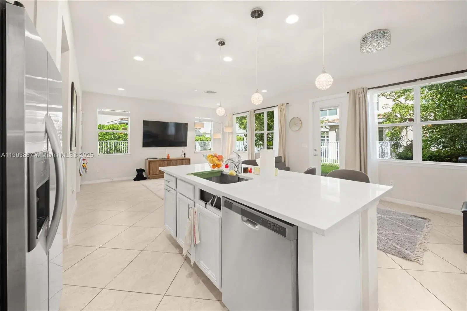 4103 Black Olive Ln, Hollywood FL 33021