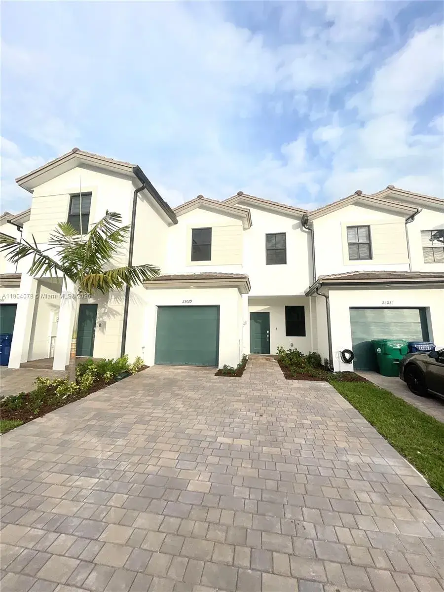 23029 SW 128th Pl, Miami FL 33170