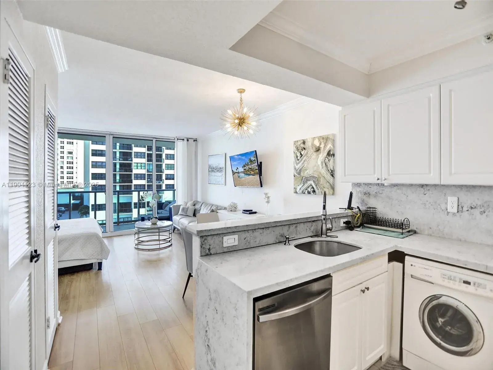 2501 S Ocean Dr # 505, Hollywood FL 33019